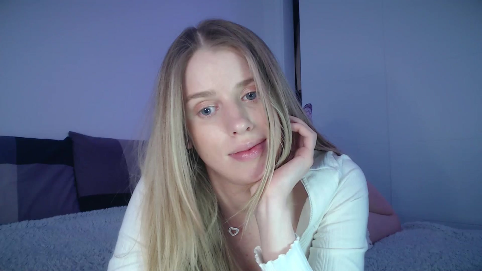 Gallery image thumbnail from LIONESS_1's myfreecams stream on, 04/04/2026, 19:40 image 9 of 20
