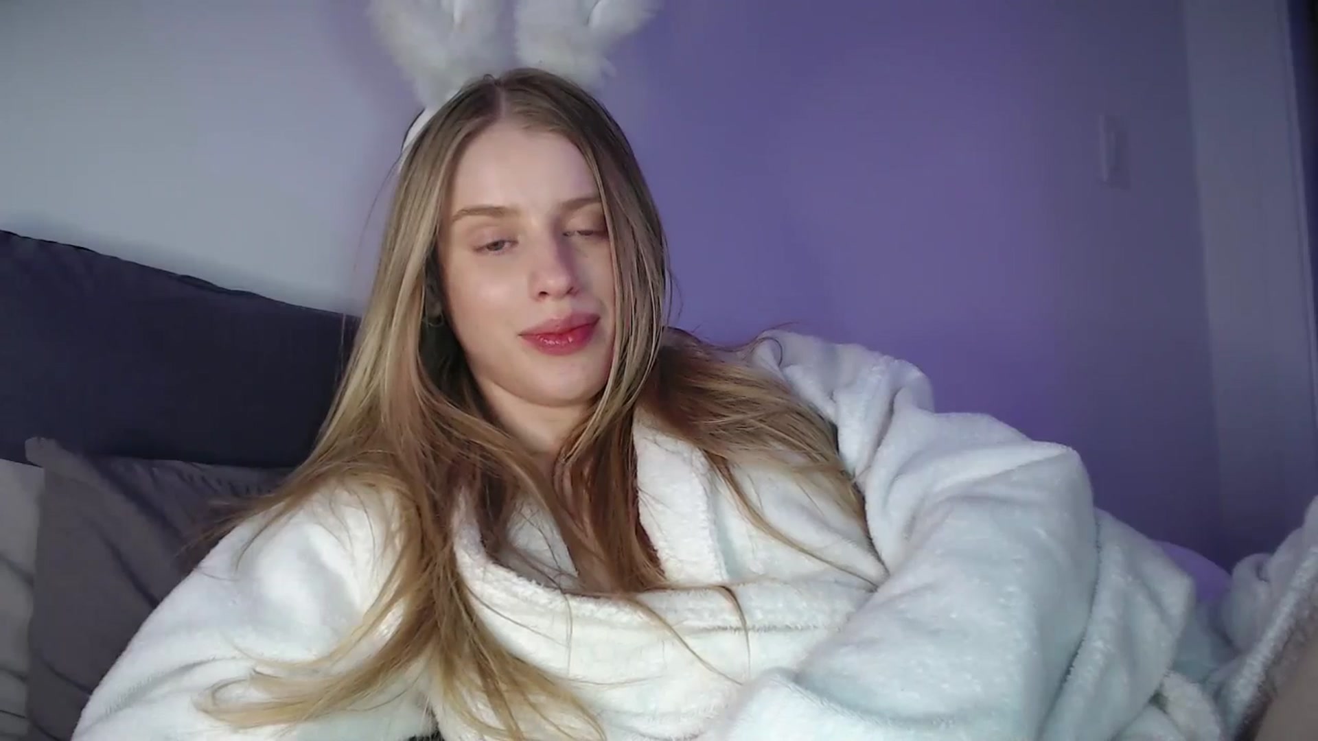 Gallery image thumbnail from LIONESS_1's myfreecams stream on, 04/05/2026, 21:03 image 4 of 20