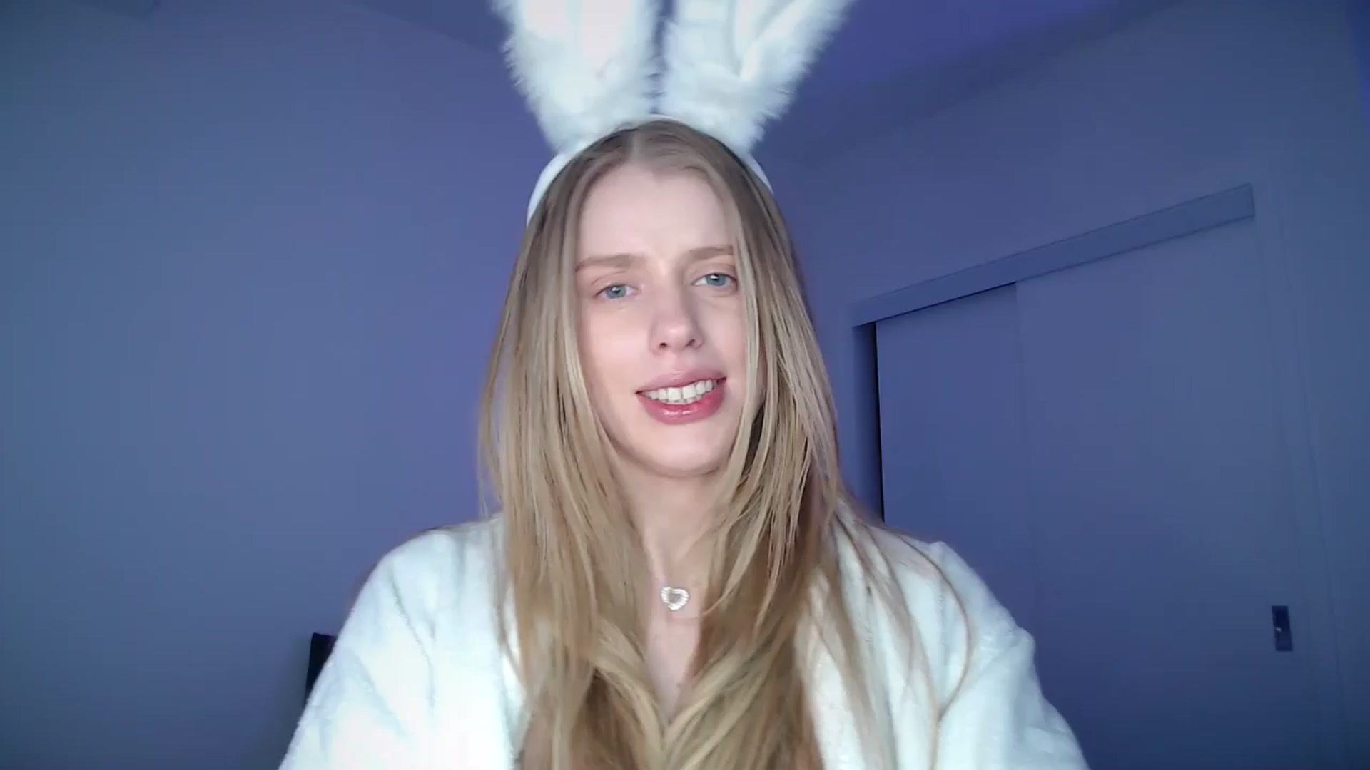 Gallery image thumbnail from LIONESS_1's myfreecams stream on, 04/05/2026, 21:03 image 17 of 20