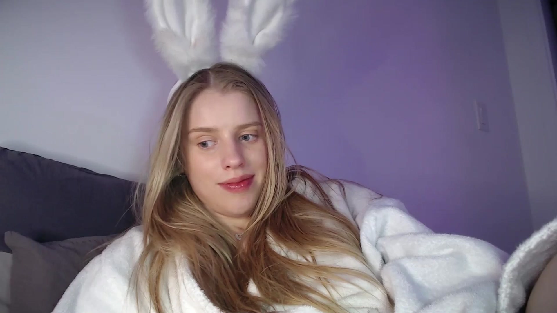Gallery image thumbnail from LIONESS_1's myfreecams stream on, 04/05/2026, 21:03 image 2 of 20