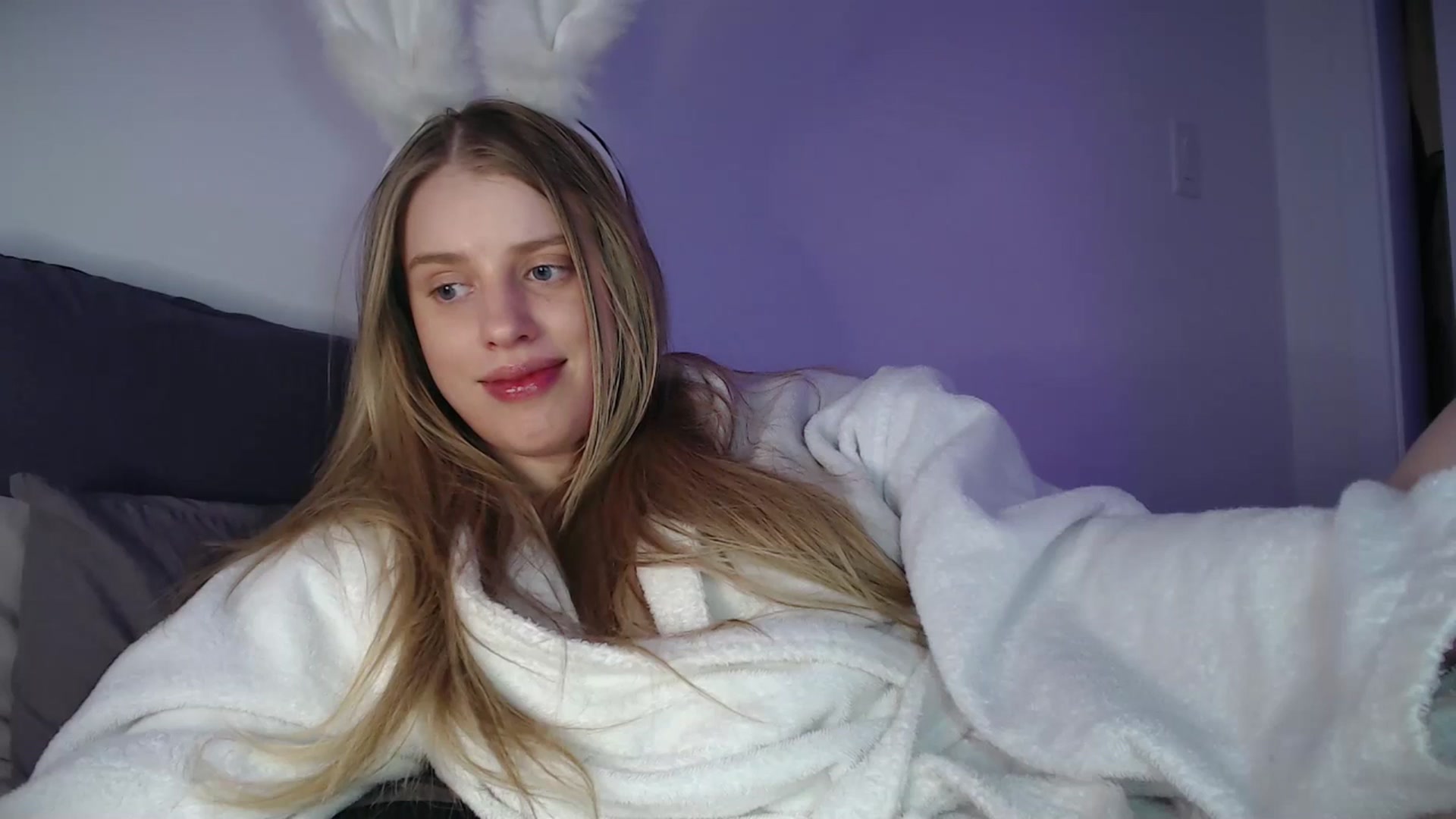 Gallery image thumbnail from LIONESS_1's myfreecams stream on, 04/05/2026, 21:03 image 7 of 20