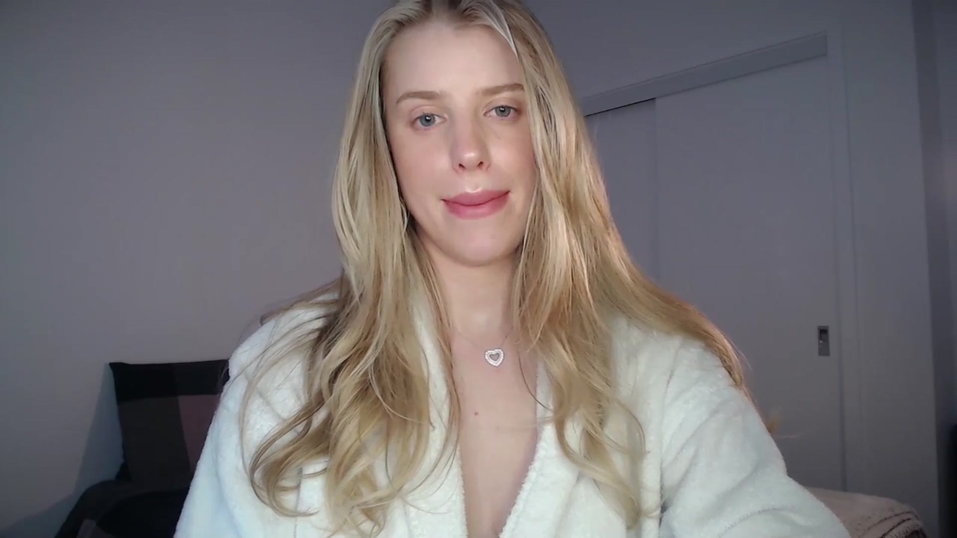 Gallery image thumbnail from LIONESS_1's myfreecams stream on, 04/18/2026, 18:24 image 20 of 20