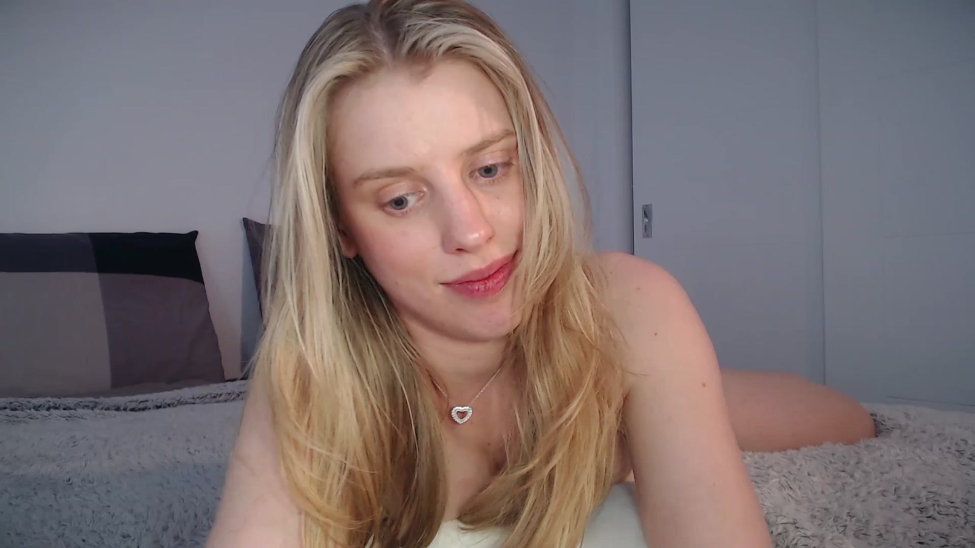 Gallery image thumbnail from LIONESS_1's myfreecams stream on, 04/25/2026, 23:51 image 5 of 20