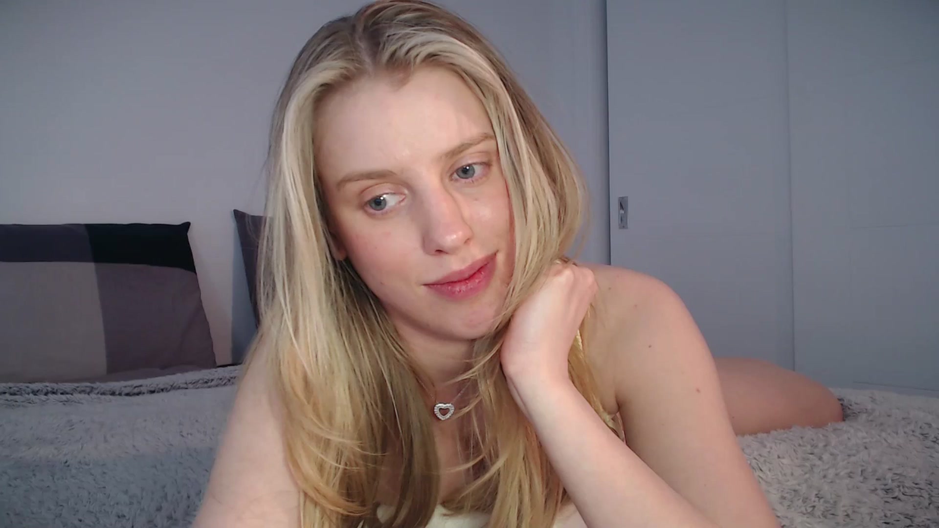 Gallery image thumbnail from LIONESS_1's myfreecams stream on, 04/25/2026, 23:51 image 6 of 20