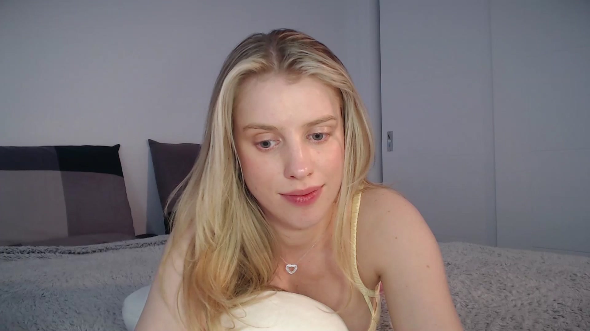 Gallery image thumbnail from LIONESS_1's myfreecams stream on, 04/25/2026, 23:51 image 2 of 20