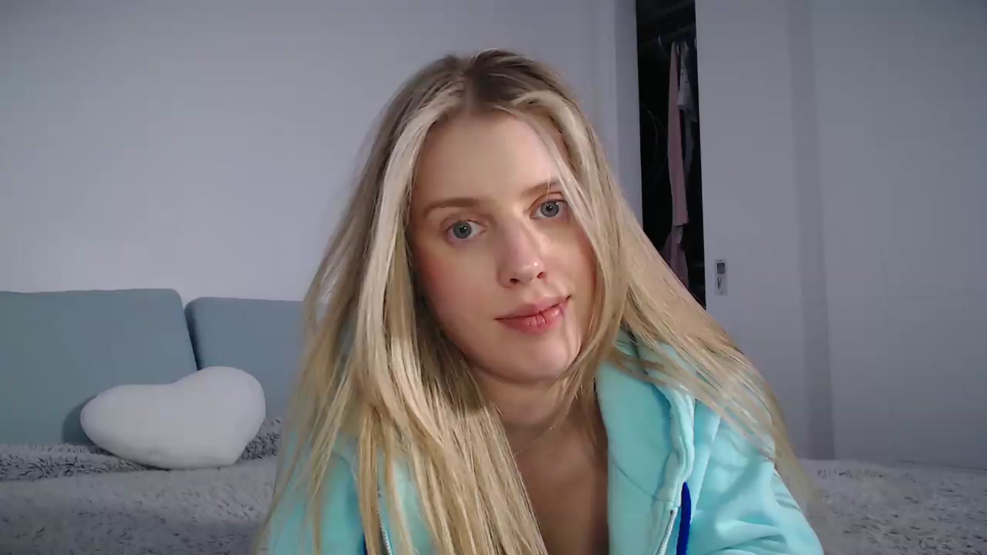 Gallery image thumbnail from LIONESS_1's myfreecams stream on, 04/26/2026, 22:23 image 8 of 20