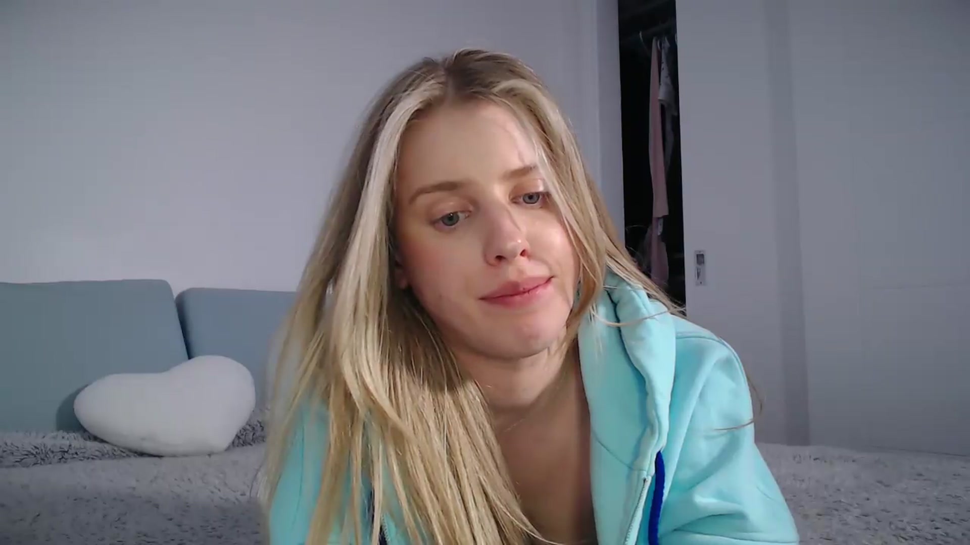 Gallery image thumbnail from LIONESS_1's myfreecams stream on, 04/26/2026, 22:23 image 5 of 20