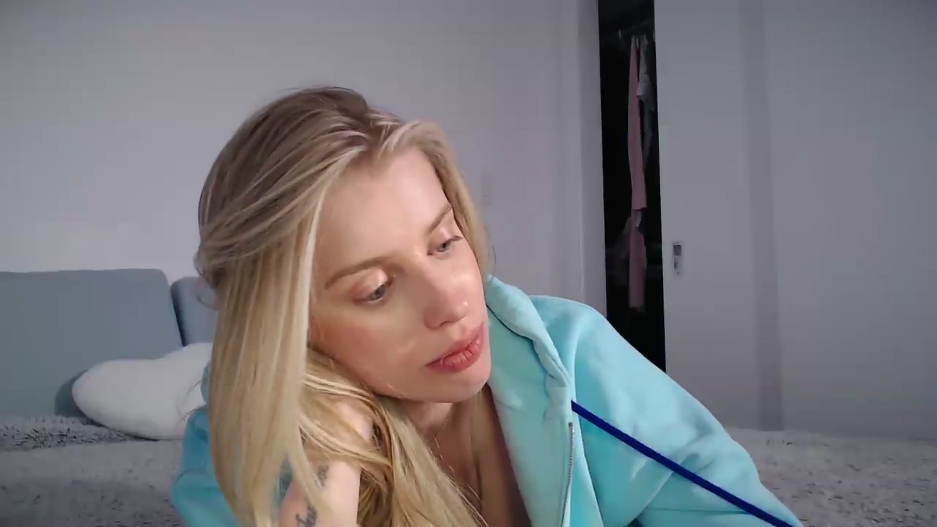 Gallery image thumbnail from LIONESS_1's myfreecams stream on, 04/26/2026, 22:23 image 3 of 20