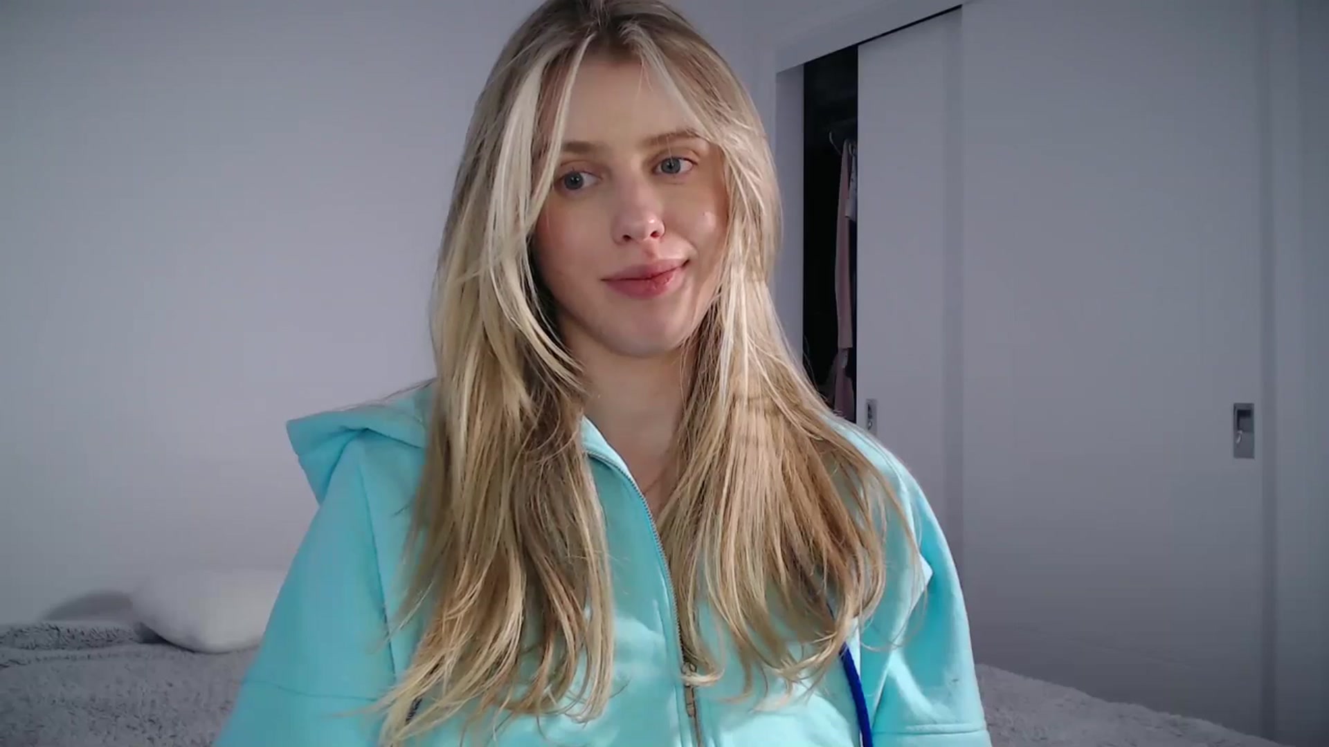 Gallery image thumbnail from LIONESS_1's myfreecams stream on, 04/26/2026, 22:57 image 19 of 20
