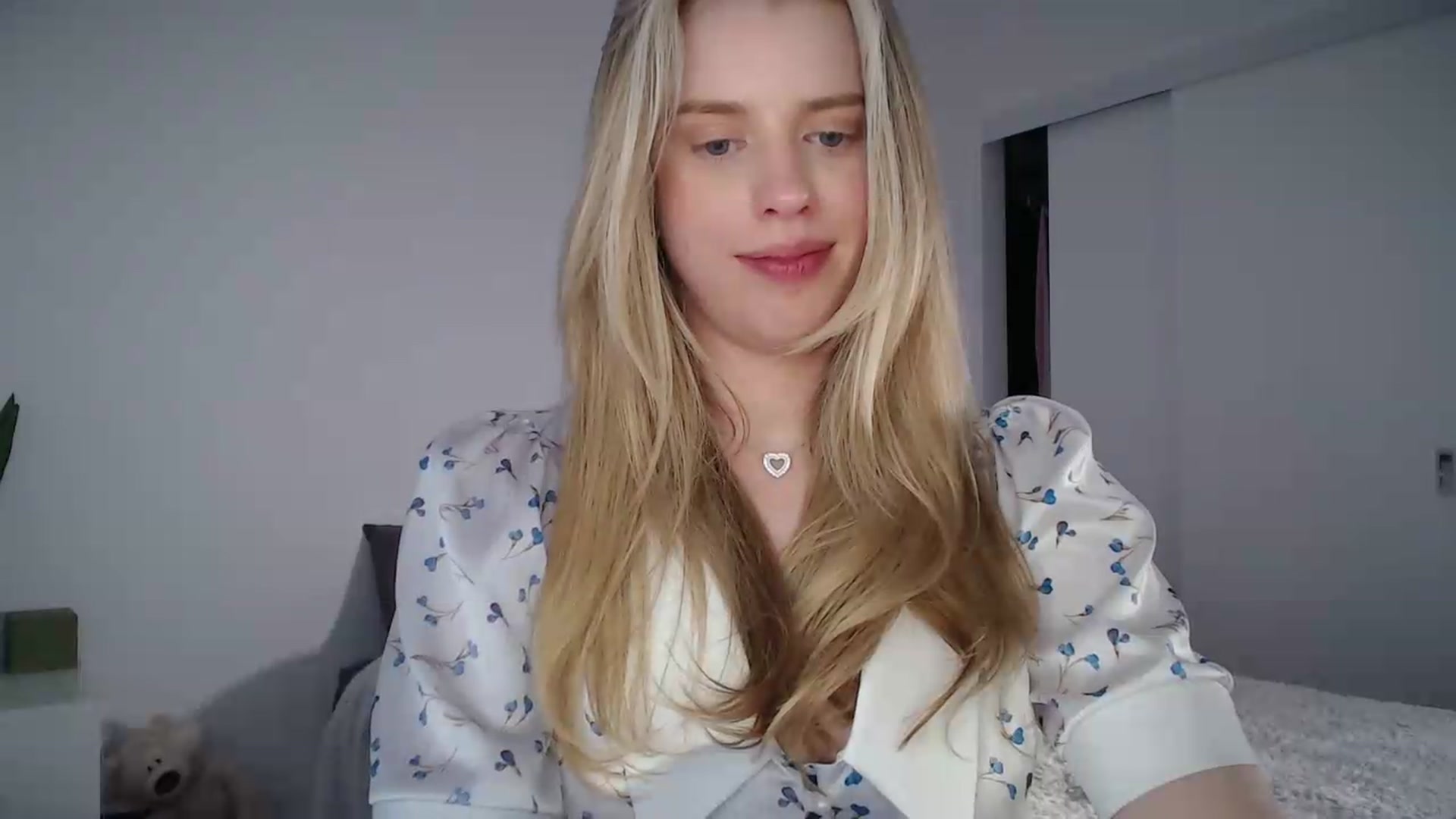 Gallery image thumbnail from LIONESS_1's myfreecams stream on, 05/02/2026, 21:01 image 5 of 20