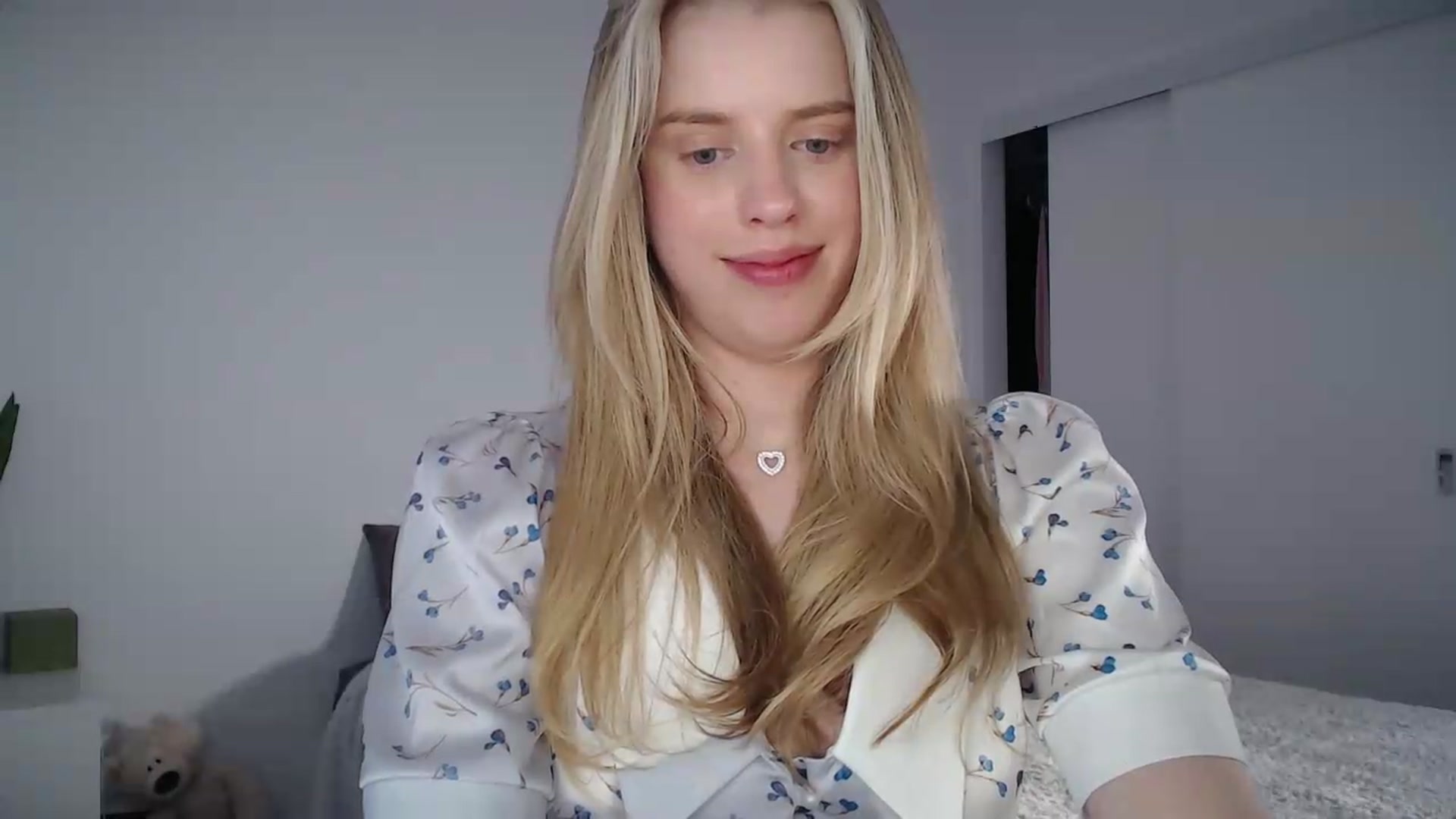 Gallery image thumbnail from LIONESS_1's myfreecams stream on, 05/02/2026, 21:01 image 3 of 20