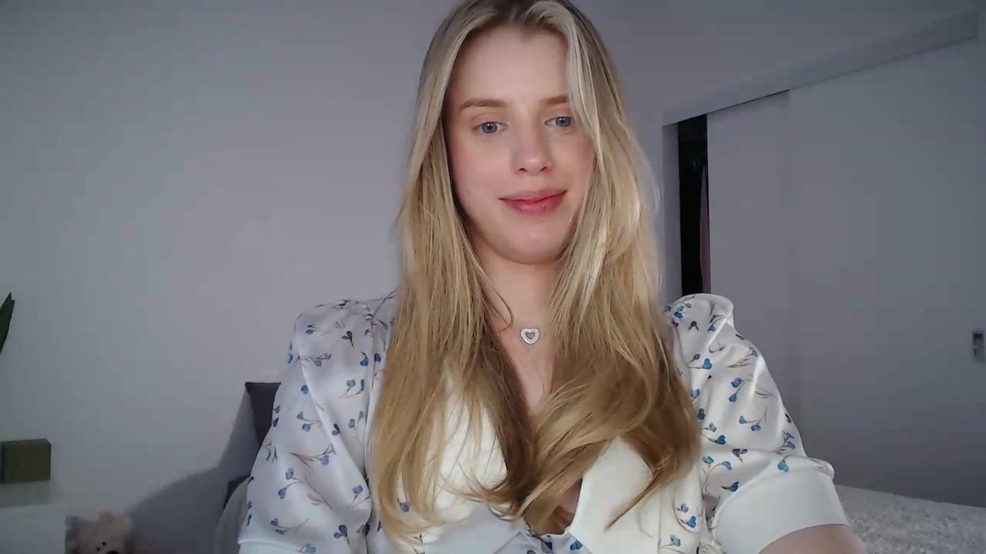Gallery image thumbnail from LIONESS_1's myfreecams stream on, 05/02/2026, 21:01 image 15 of 20