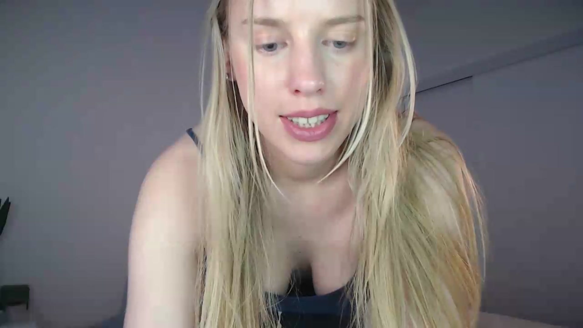 Gallery image thumbnail from LIONESS_1's myfreecams stream on, 05/24/2026, 20:28 image 8 of 20