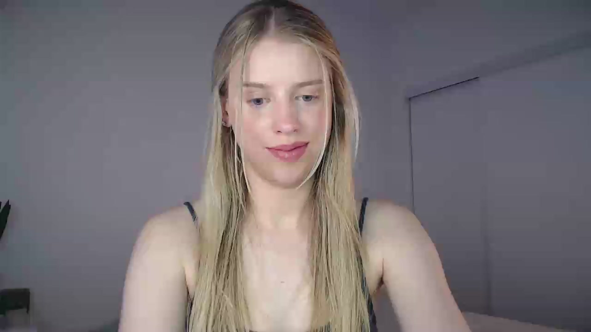 Gallery image thumbnail from LIONESS_1's myfreecams stream on, 05/24/2026, 20:28 image 6 of 20