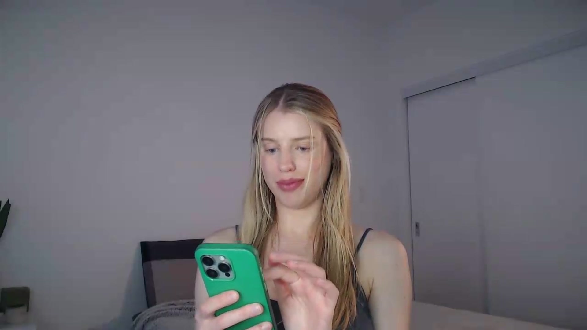 Gallery image thumbnail from LIONESS_1's myfreecams stream on, 05/24/2026, 20:28 image 4 of 20