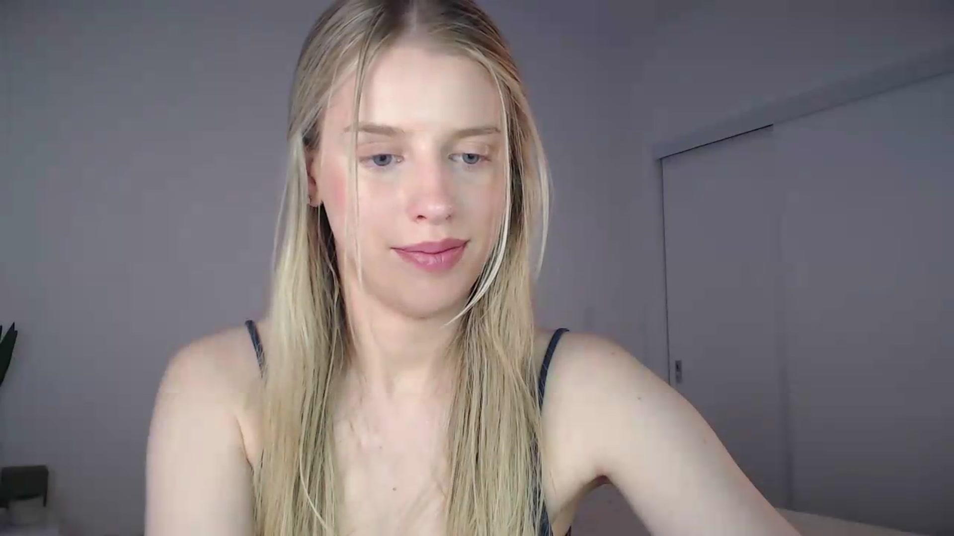 Gallery image thumbnail from LIONESS_1's myfreecams stream on, 05/24/2026, 20:28 image 5 of 20