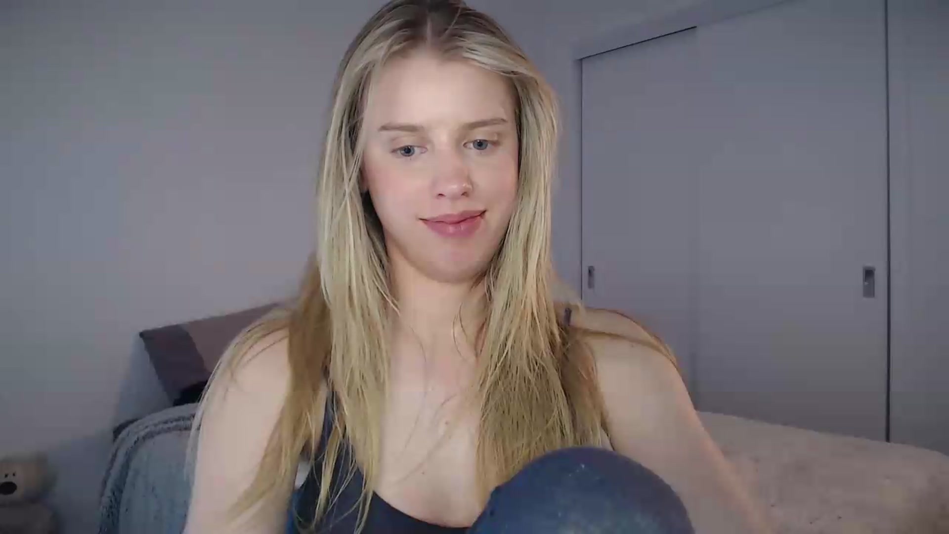 Gallery image thumbnail from LIONESS_1's myfreecams stream on, 05/24/2026, 23:02 image 4 of 20