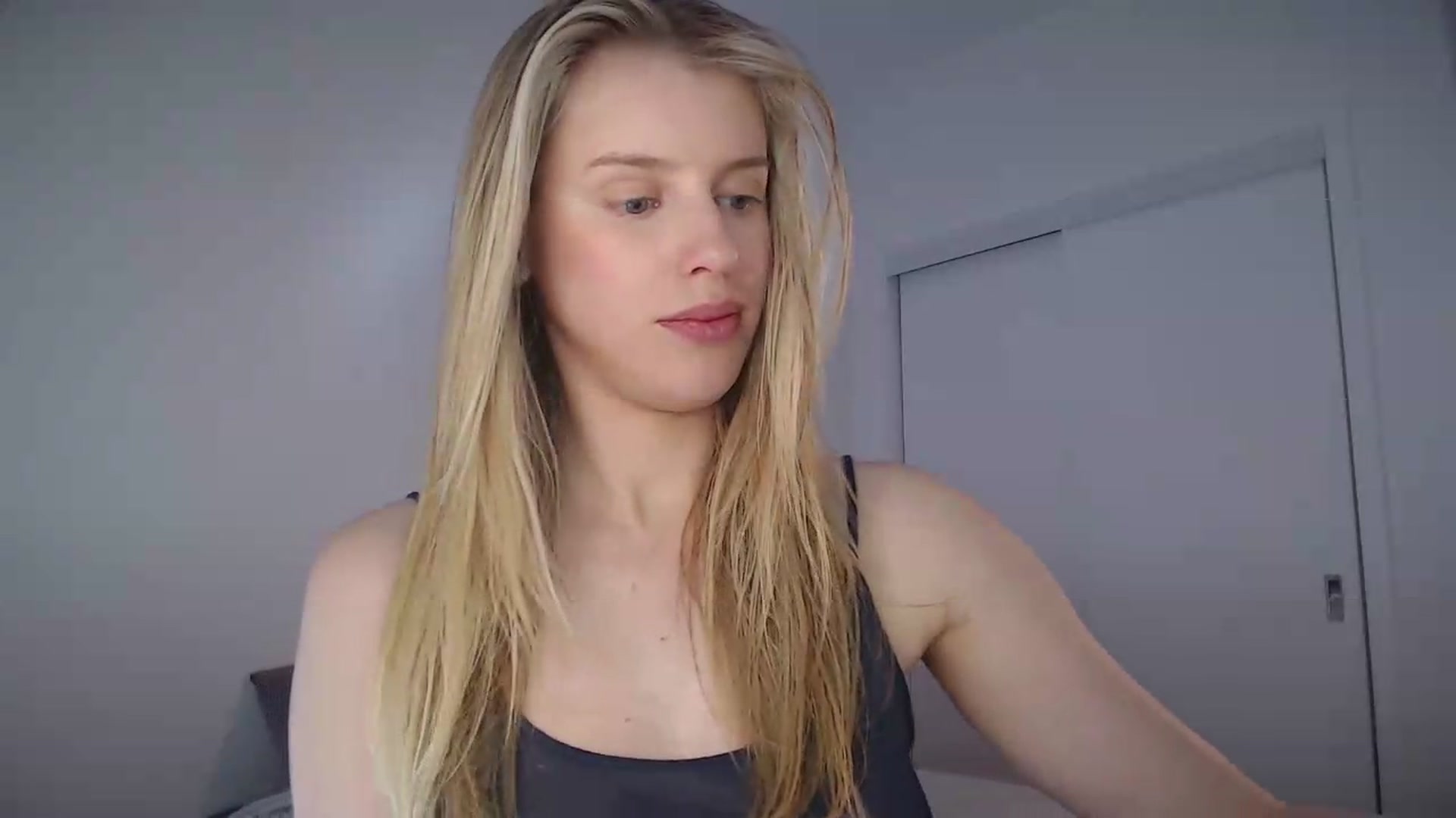 Gallery image thumbnail from LIONESS_1's myfreecams stream on, 05/24/2026, 23:02 image 10 of 20