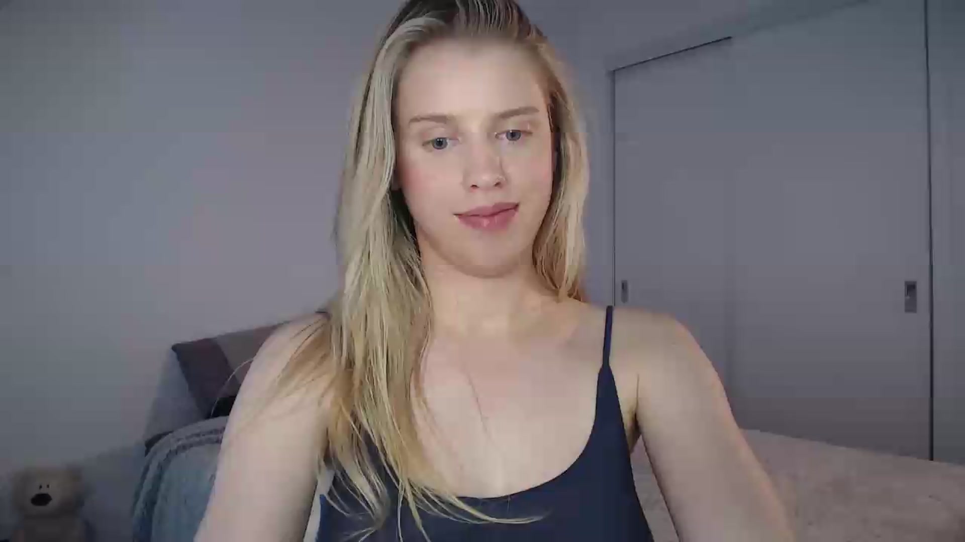 Gallery image thumbnail from LIONESS_1's myfreecams stream on, 05/24/2026, 23:02 image 1 of 20