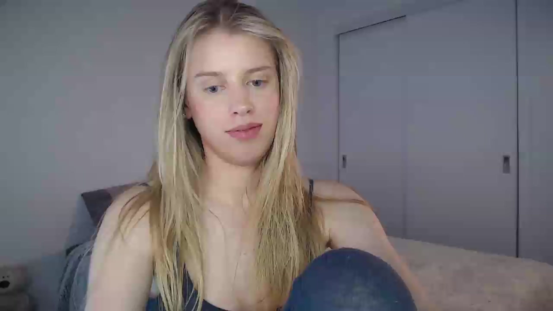 Gallery image thumbnail from LIONESS_1's myfreecams stream on, 05/24/2026, 23:02 image 5 of 20