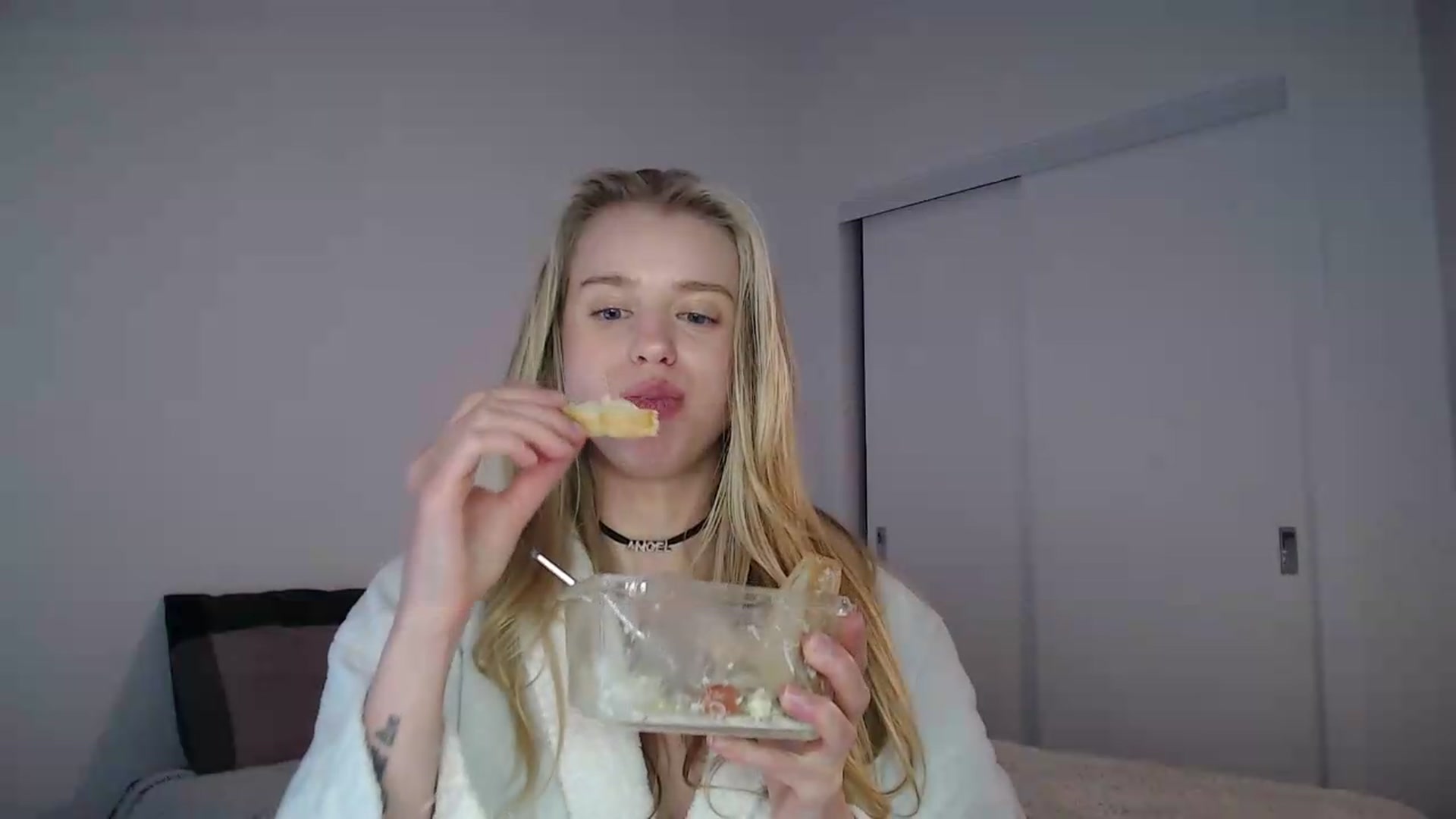 Gallery image thumbnail from LIONESS_1's myfreecams stream on, 05/30/2026, 21:38 image 13 of 20