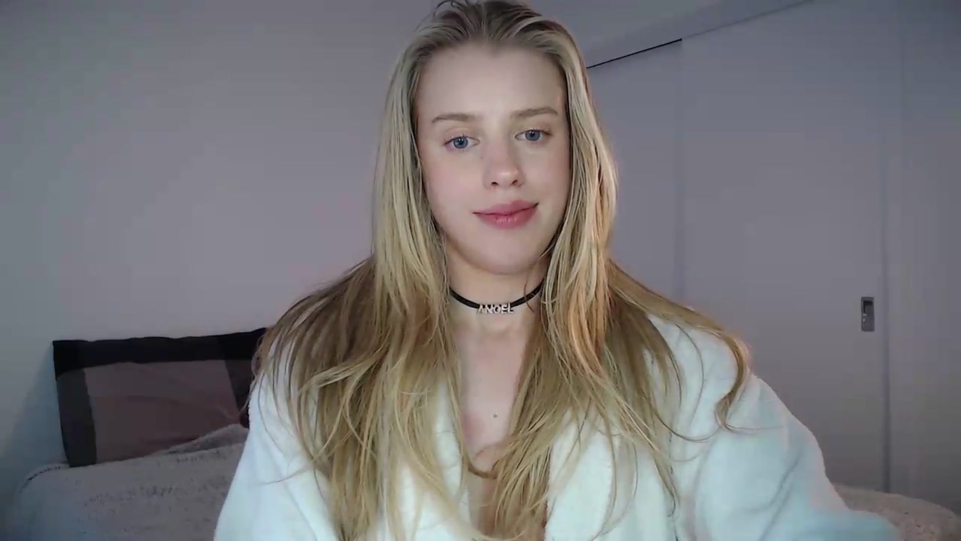 Gallery image thumbnail from LIONESS_1's myfreecams stream on, 05/30/2026, 21:38 image 20 of 20