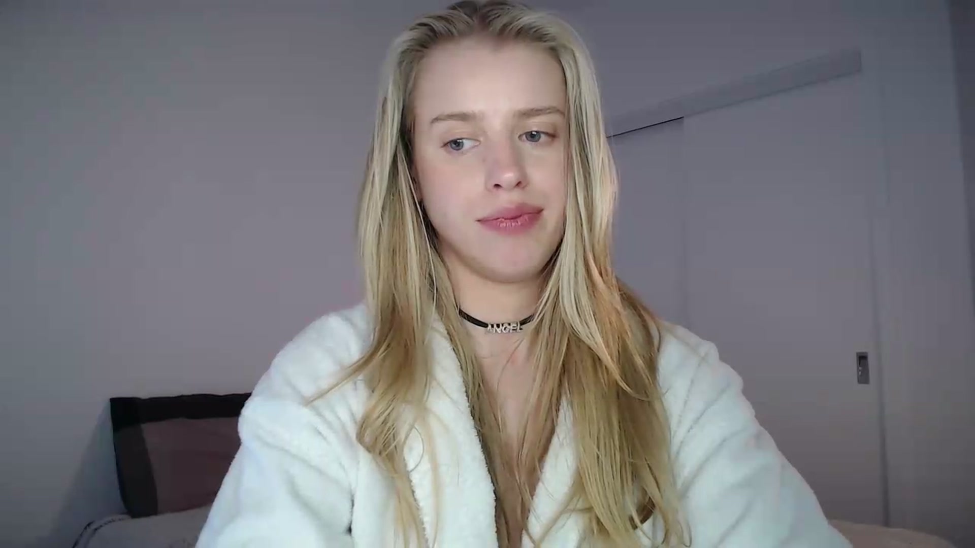 Gallery image thumbnail from LIONESS_1's myfreecams stream on, 05/30/2026, 21:38 image 12 of 20