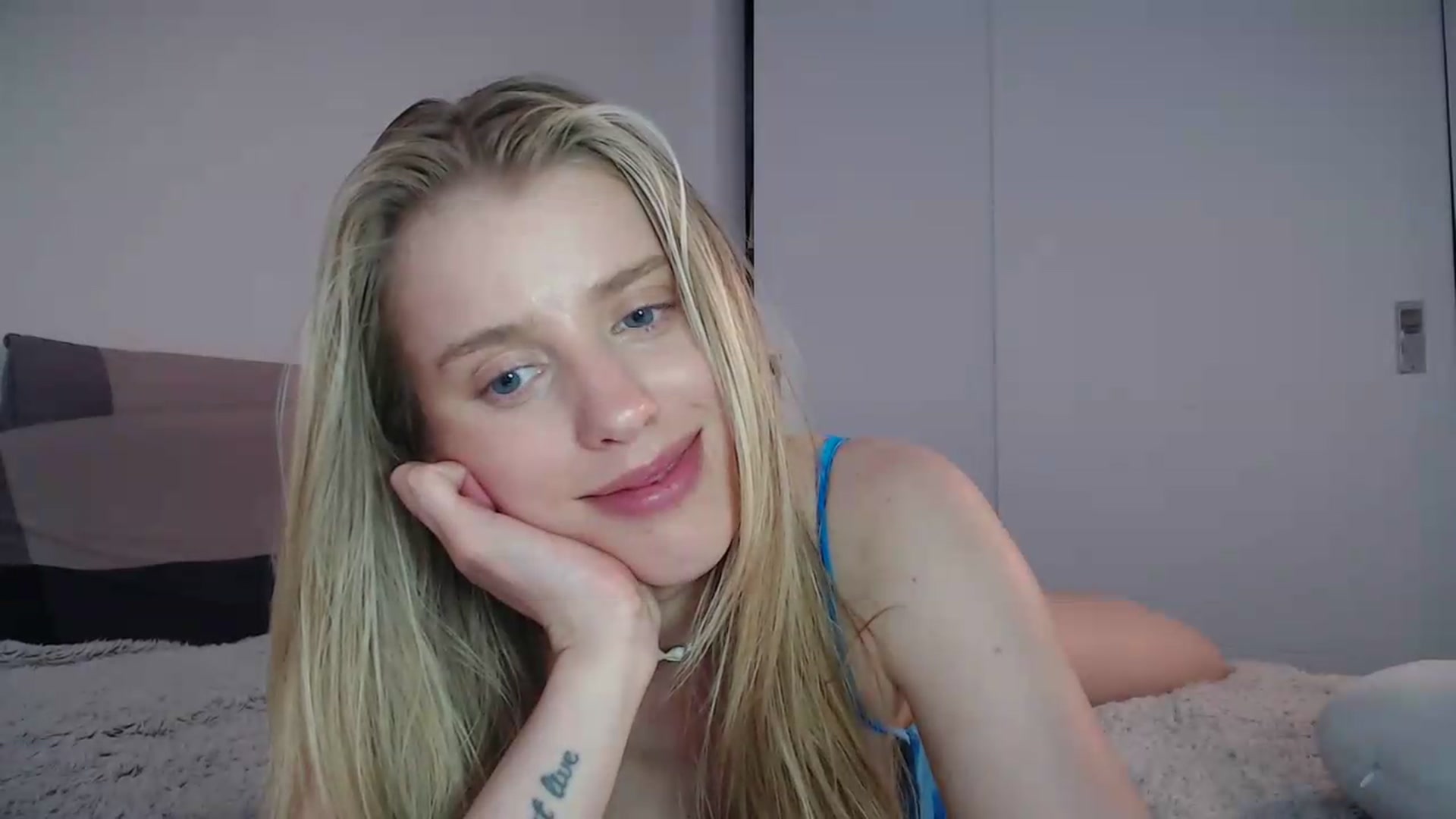 Gallery image thumbnail from LIONESS_1's myfreecams stream on, 06/07/2026, 22:53 image 5 of 20