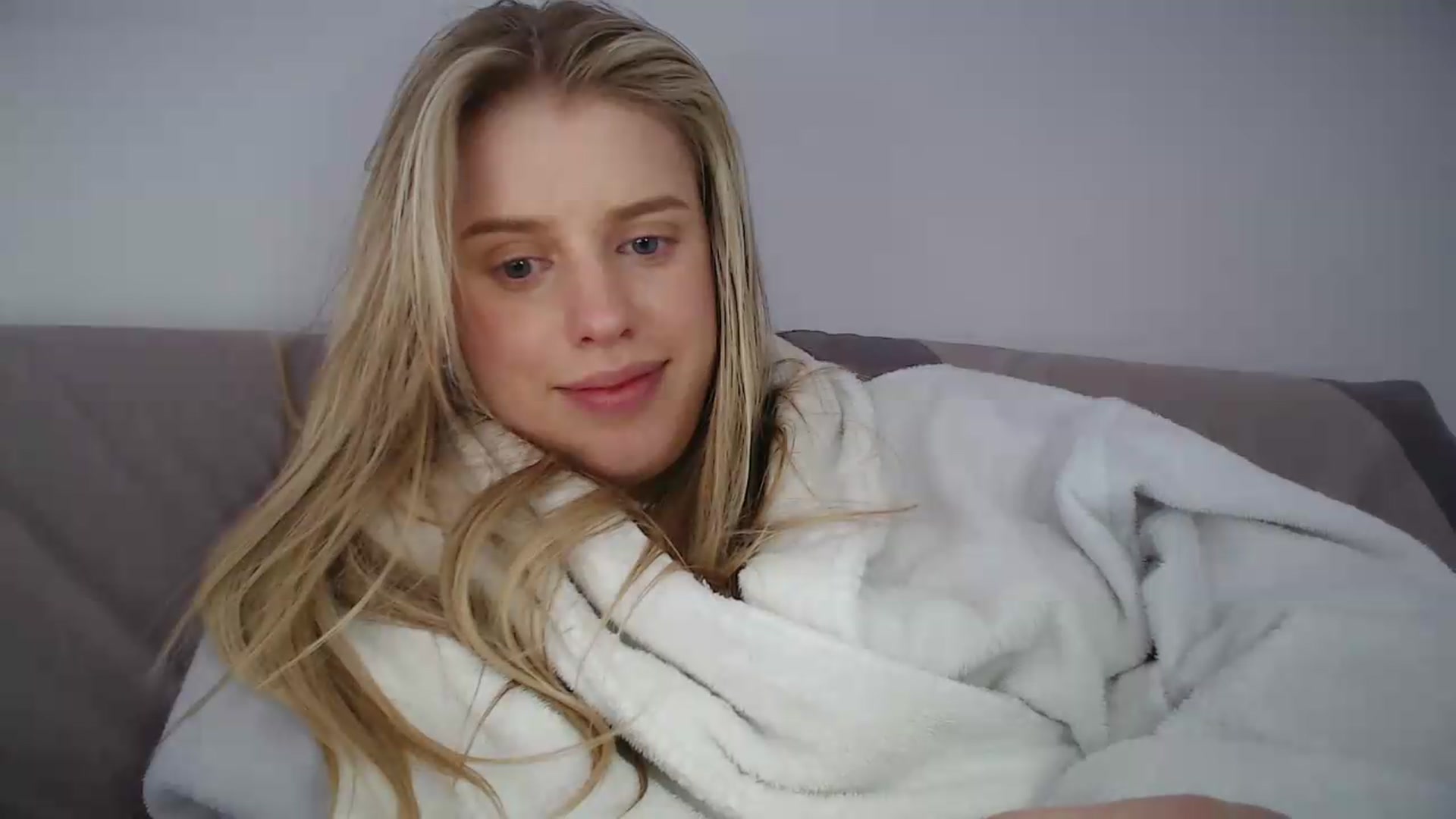 Gallery image thumbnail from LIONESS_1's myfreecams stream on, 06/14/2026, 24:16 image 19 of 20