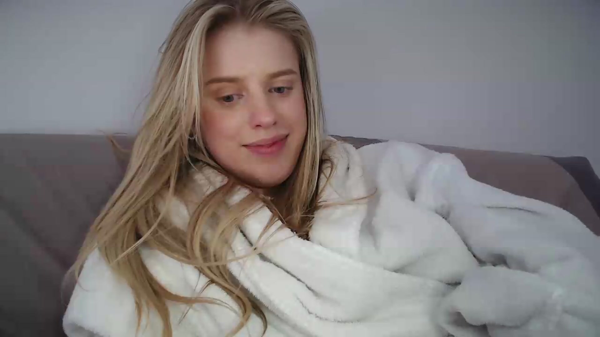 Gallery image thumbnail from LIONESS_1's myfreecams stream on, 06/14/2026, 24:16 image 11 of 20