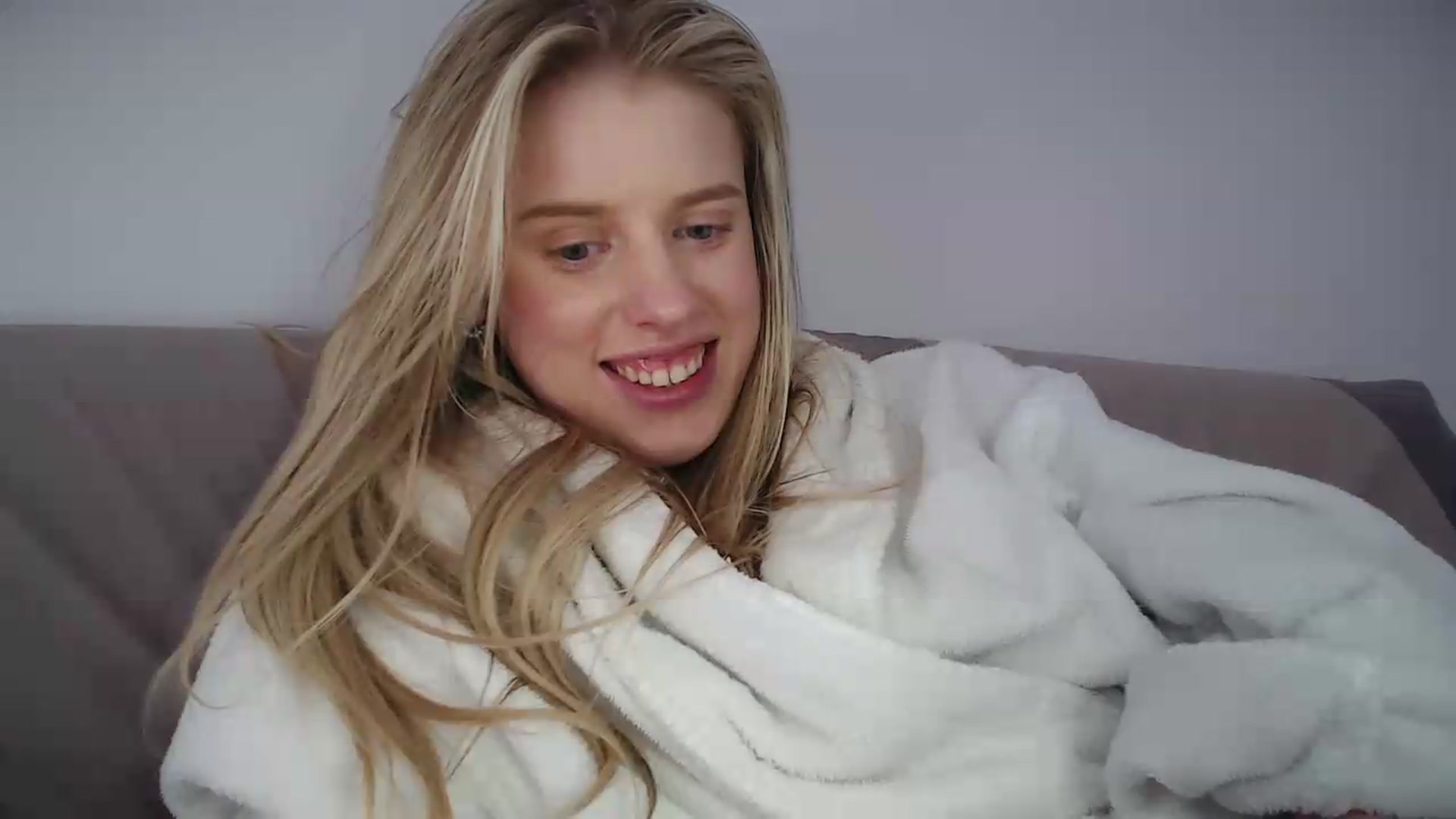 Gallery image thumbnail from LIONESS_1's myfreecams stream on, 06/14/2026, 24:16 image 9 of 20