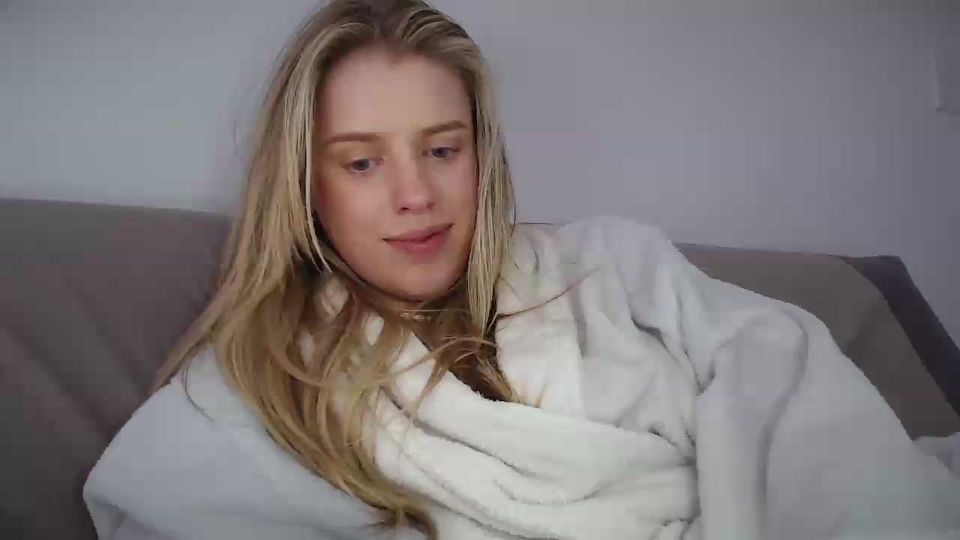 Gallery image thumbnail from LIONESS_1's myfreecams stream on, 06/14/2026, 24:16 image 1 of 20