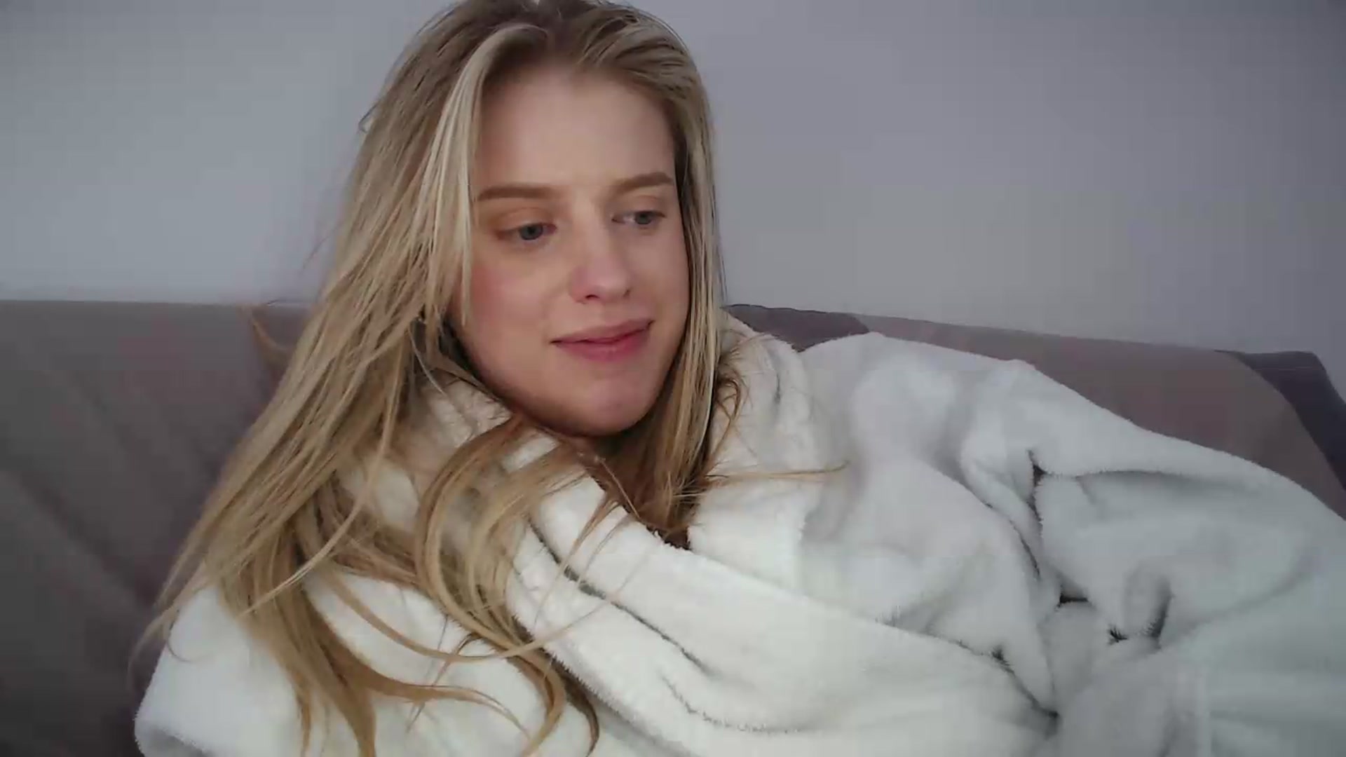 Gallery image thumbnail from LIONESS_1's myfreecams stream on, 06/14/2026, 24:16 image 14 of 20