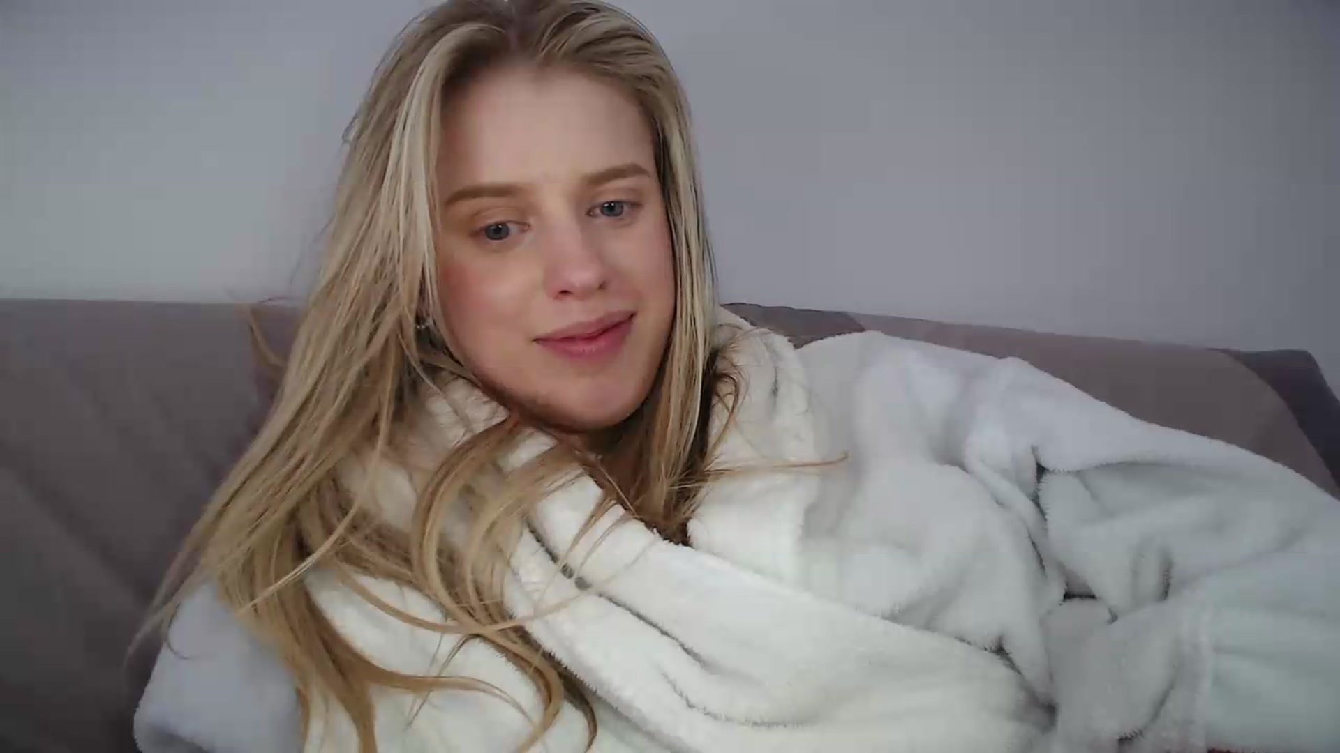 Gallery image thumbnail from LIONESS_1's myfreecams stream on, 06/14/2026, 24:16 image 13 of 20