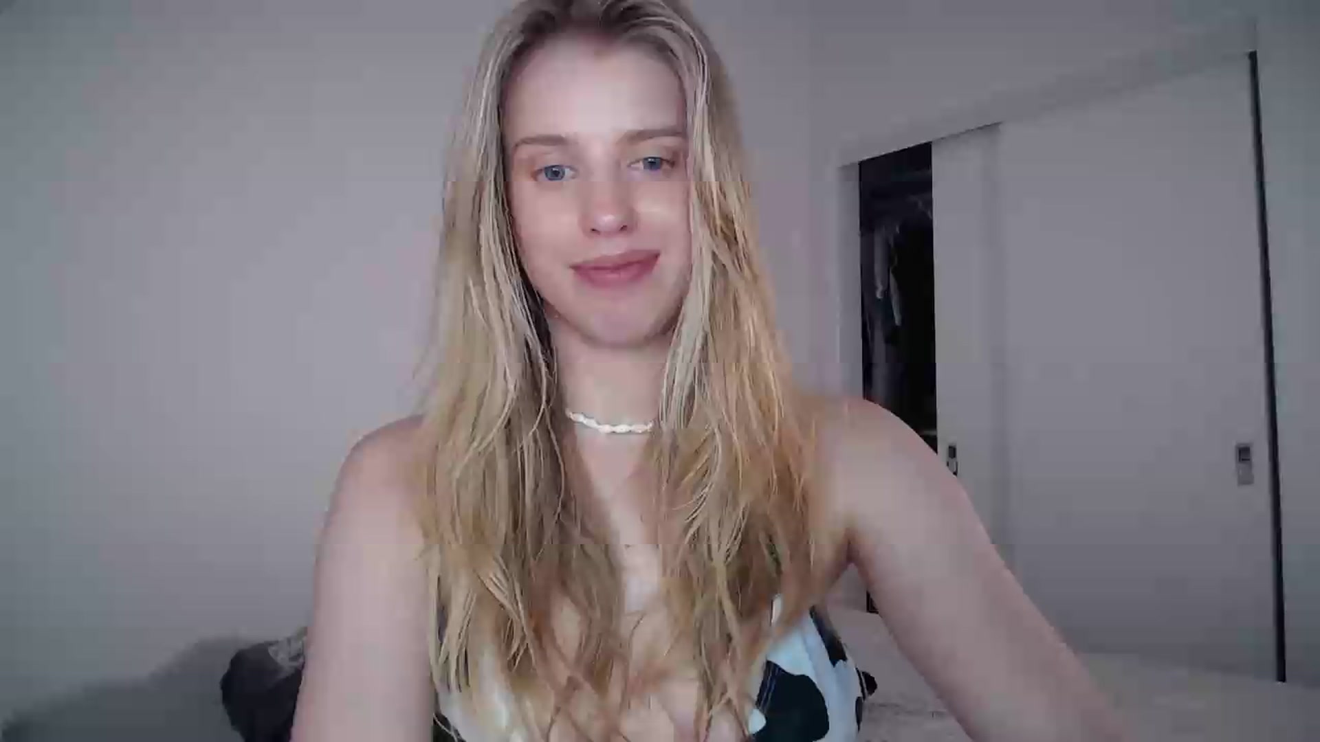 Gallery image thumbnail from LIONESS_1's myfreecams stream on, 06/28/2026, 21:45 image 12 of 20