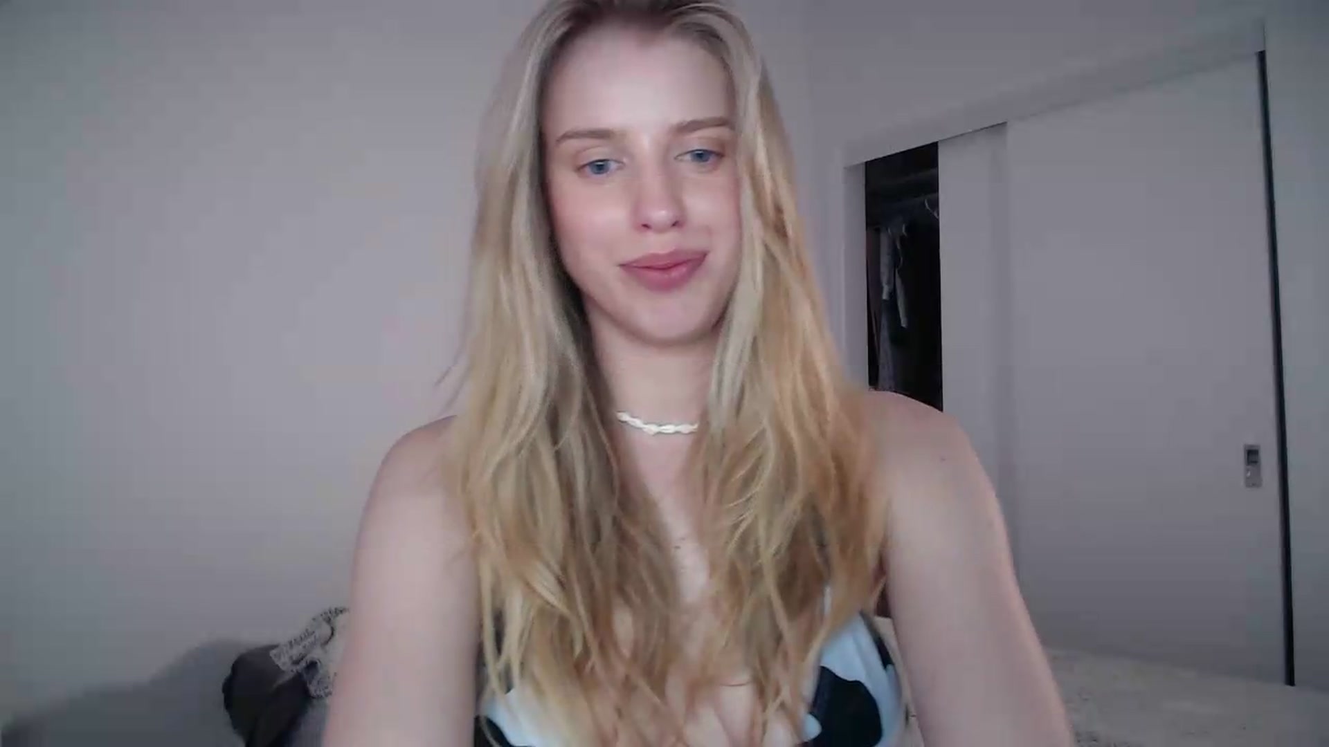 Gallery image thumbnail from LIONESS_1's myfreecams stream on, 06/28/2026, 21:45 image 11 of 20