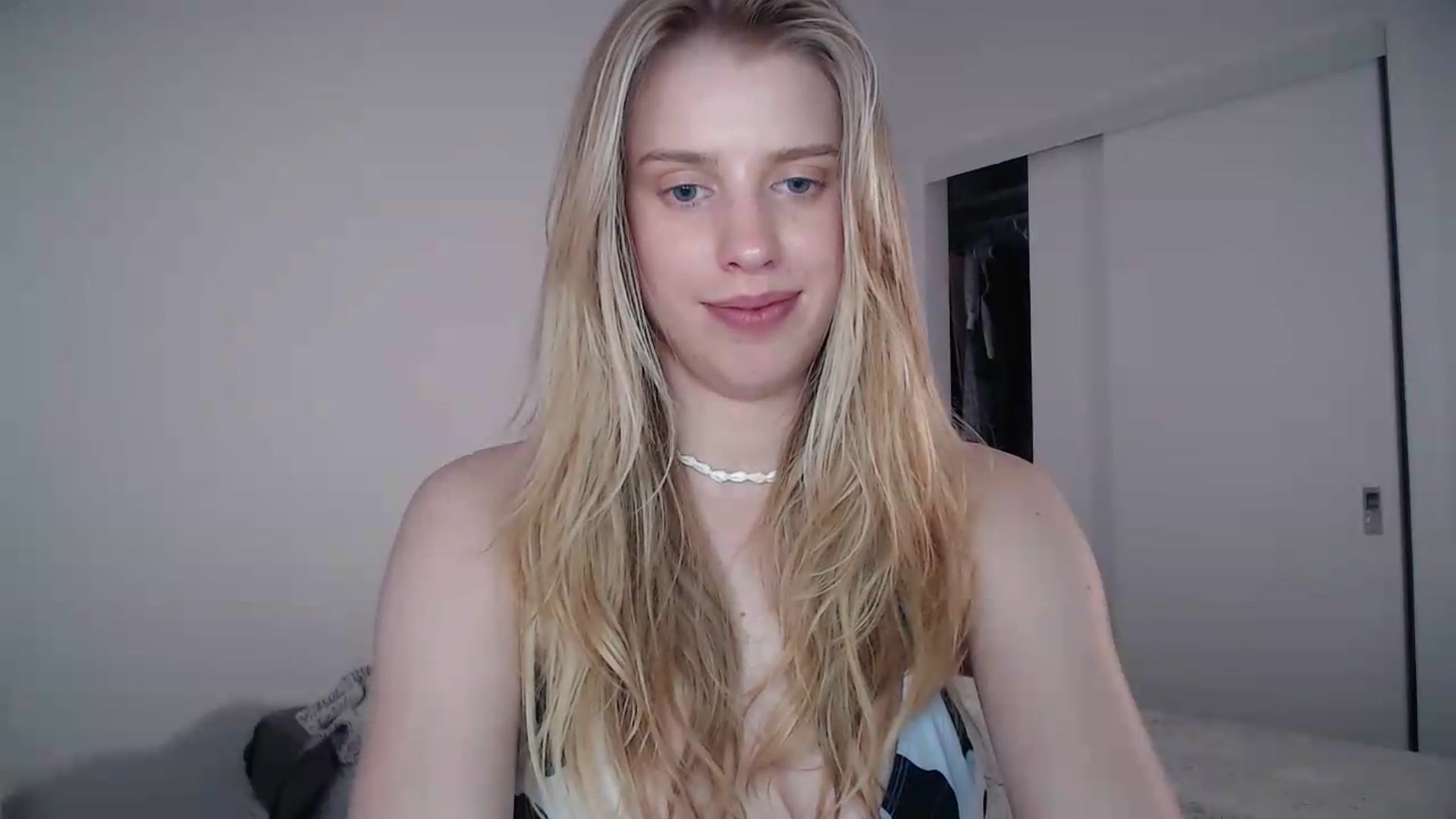 Gallery image thumbnail from LIONESS_1's myfreecams stream on, 06/28/2026, 21:45 image 13 of 20