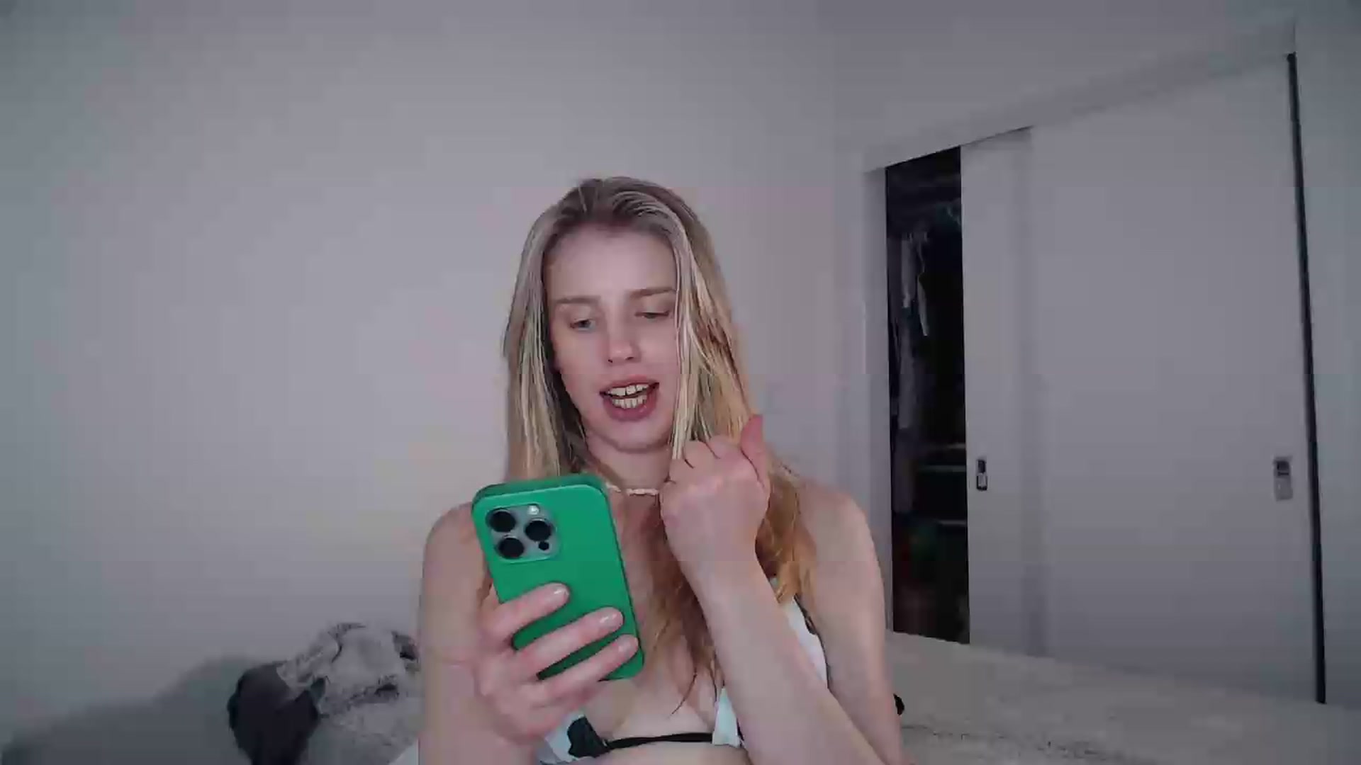Gallery image thumbnail from LIONESS_1's myfreecams stream on, 06/28/2026, 21:45 image 9 of 20