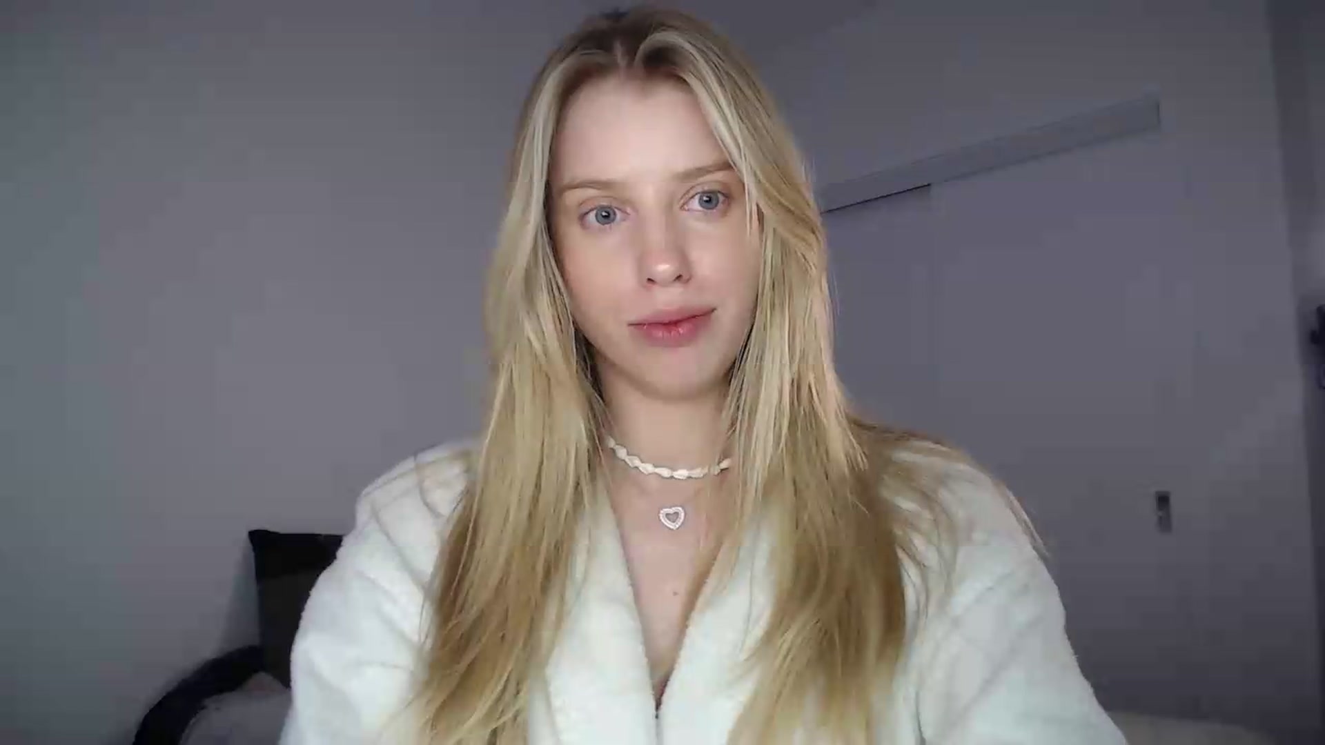 Gallery image thumbnail from LIONESS_1's myfreecams stream on, 07/04/2026, 19:45 image 2 of 20