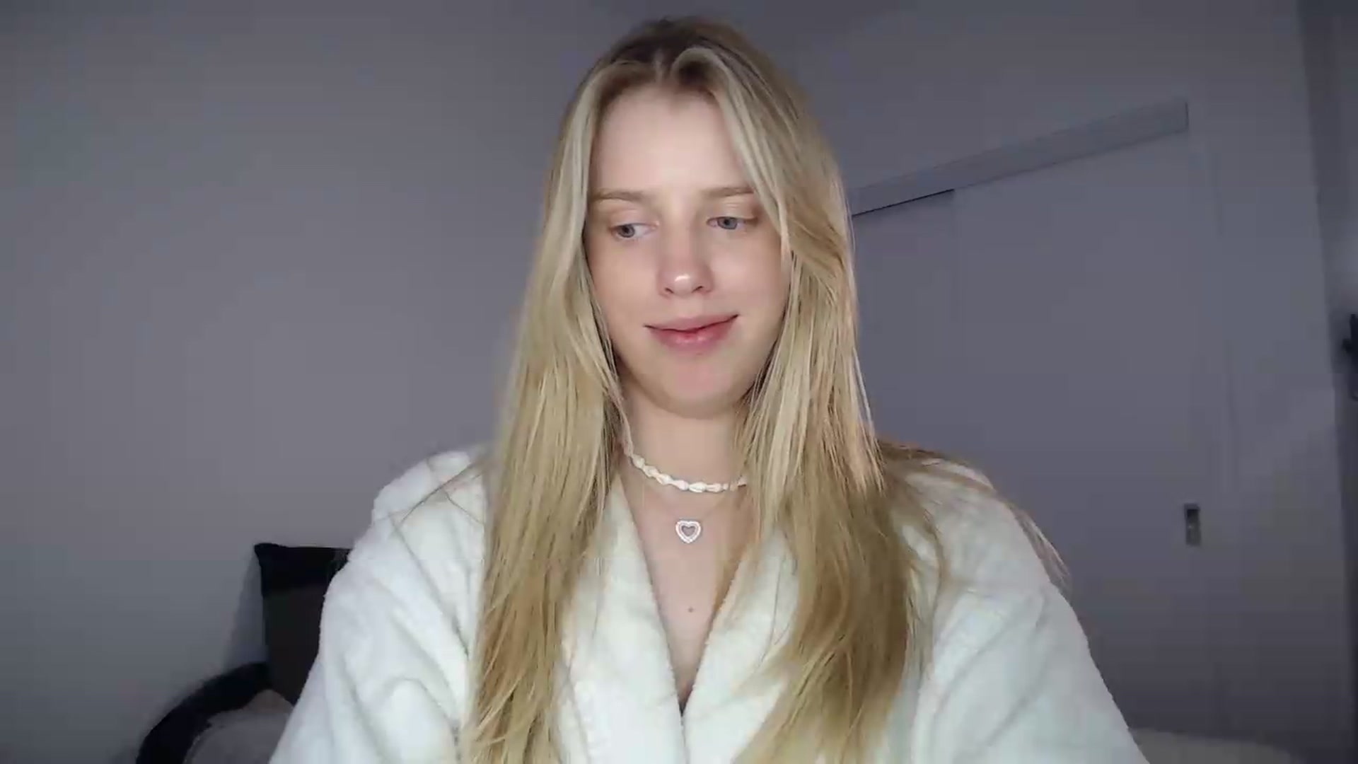 Gallery image thumbnail from LIONESS_1's myfreecams stream on, 07/04/2026, 19:45 image 7 of 20
