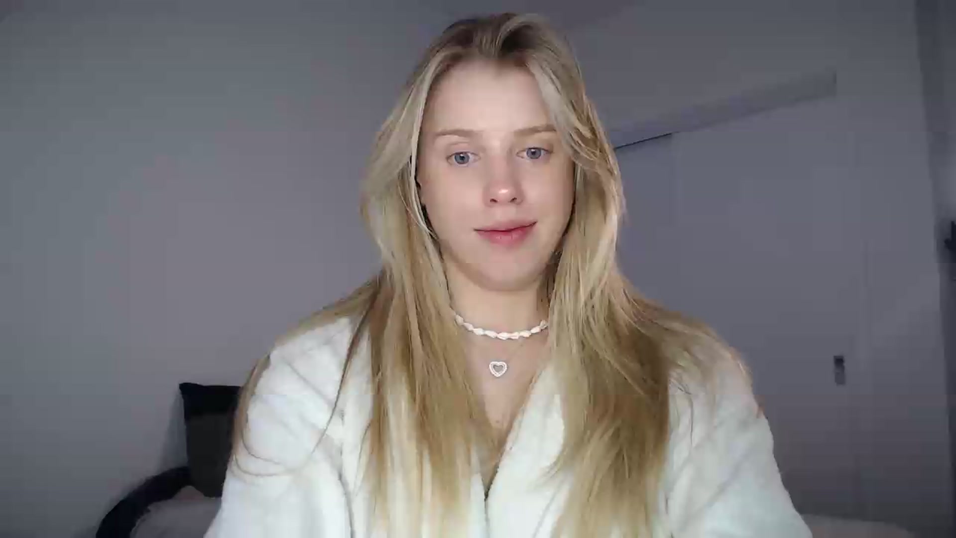 Gallery image thumbnail from LIONESS_1's myfreecams stream on, 07/04/2026, 19:45 image 1 of 20