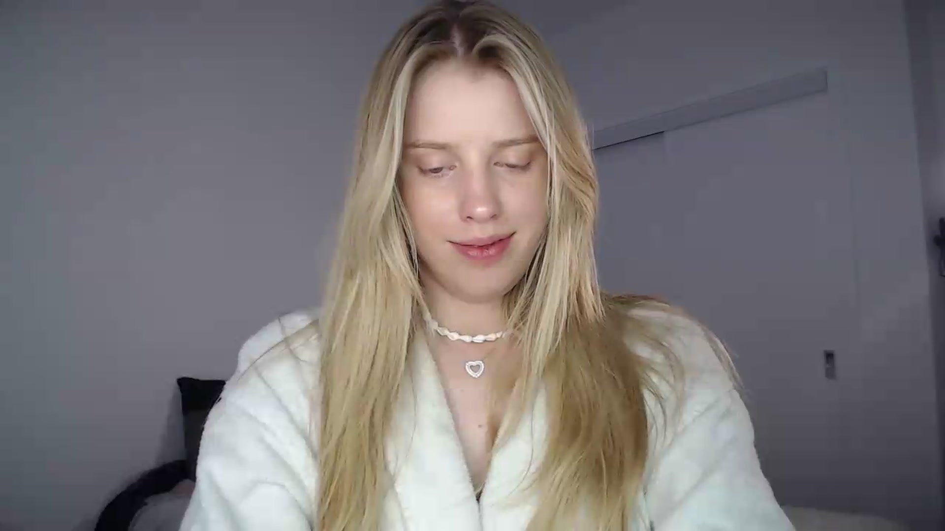 Gallery image thumbnail from LIONESS_1's myfreecams stream on, 07/04/2026, 19:45 image 4 of 20