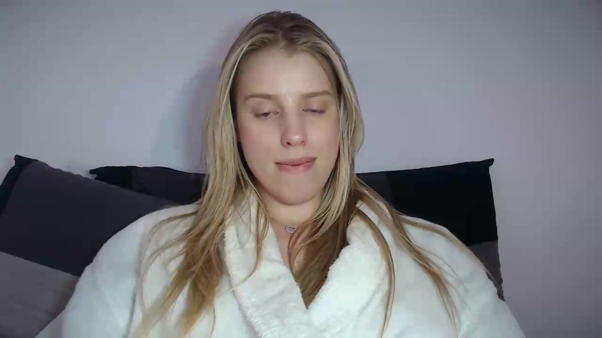 Gallery image thumbnail from LIONESS_1's myfreecams stream on, 07/12/2026, 21:29 image 5 of 20