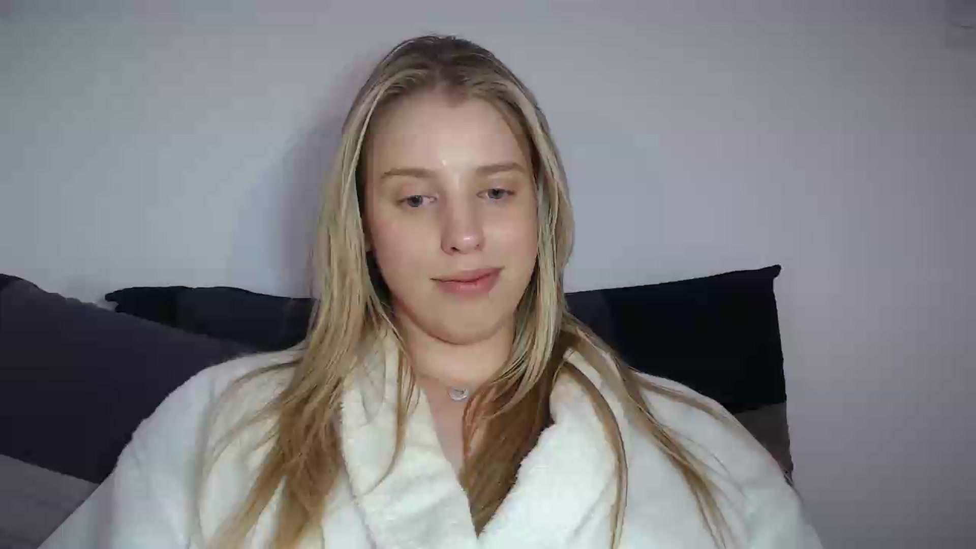Gallery image thumbnail from LIONESS_1's myfreecams stream on, 07/12/2026, 21:29 image 8 of 20