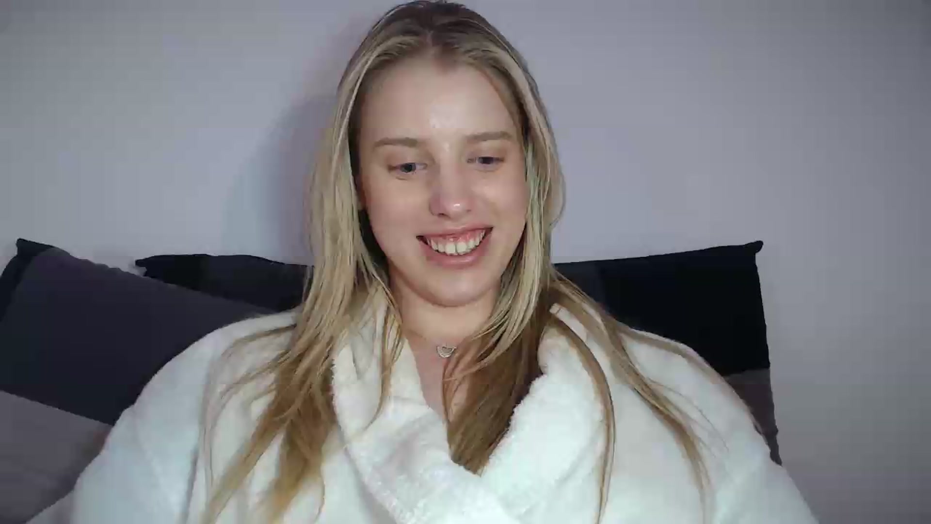 Gallery image thumbnail from LIONESS_1's myfreecams stream on, 07/12/2026, 21:29 image 1 of 20