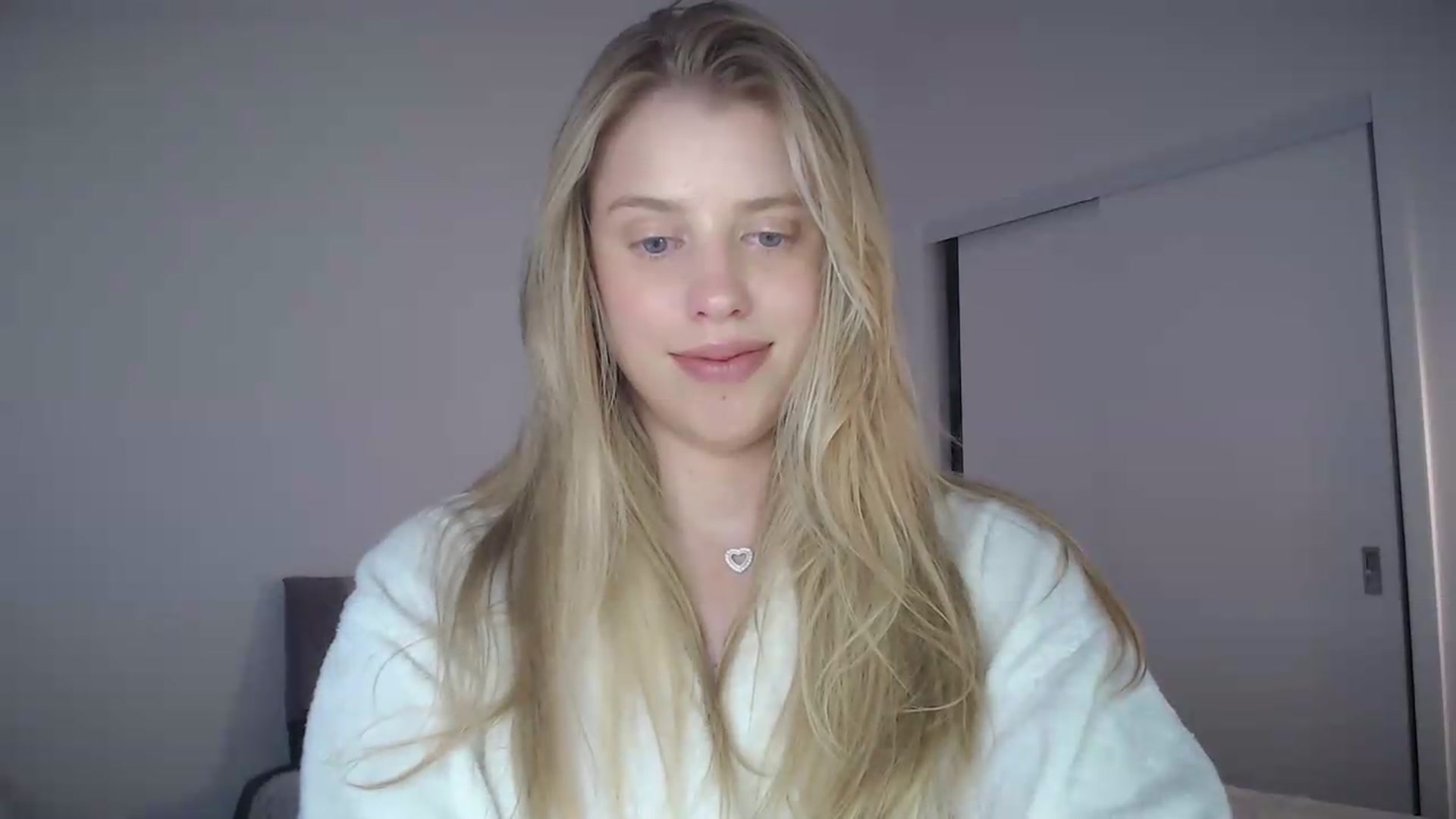 Gallery image thumbnail from LIONESS_1's myfreecams stream on, 07/26/2026, 19:08 image 2 of 20