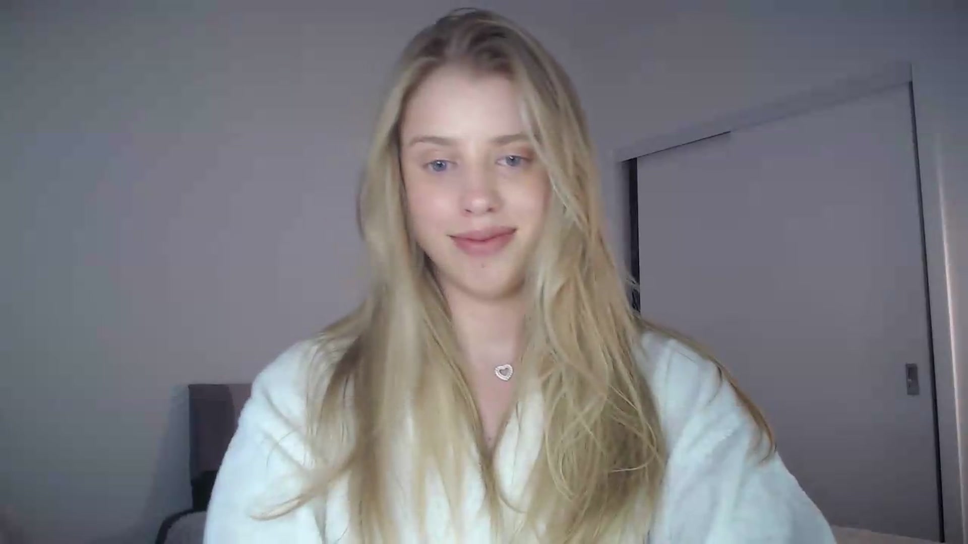 Gallery image thumbnail from LIONESS_1's myfreecams stream on, 07/26/2026, 19:08 image 3 of 20