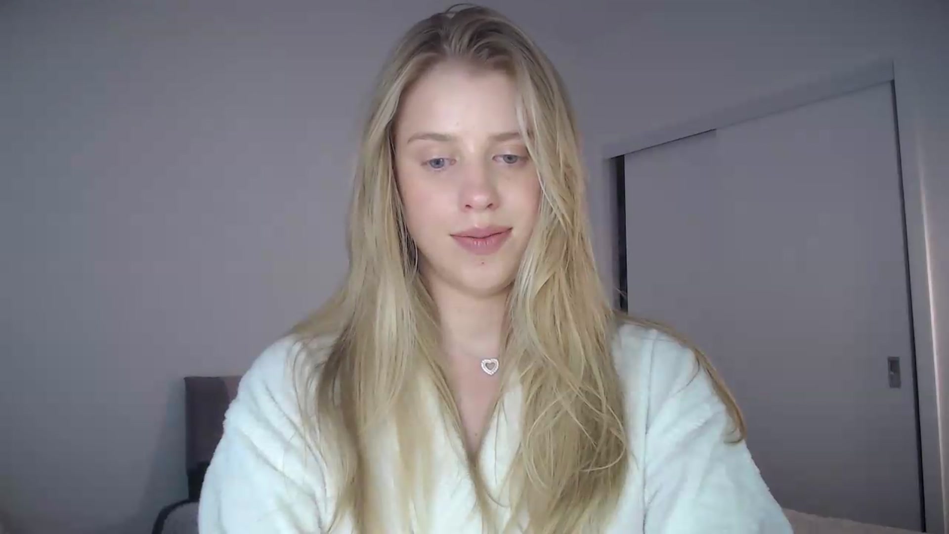 Gallery image thumbnail from LIONESS_1's myfreecams stream on, 07/26/2026, 19:08 image 6 of 20