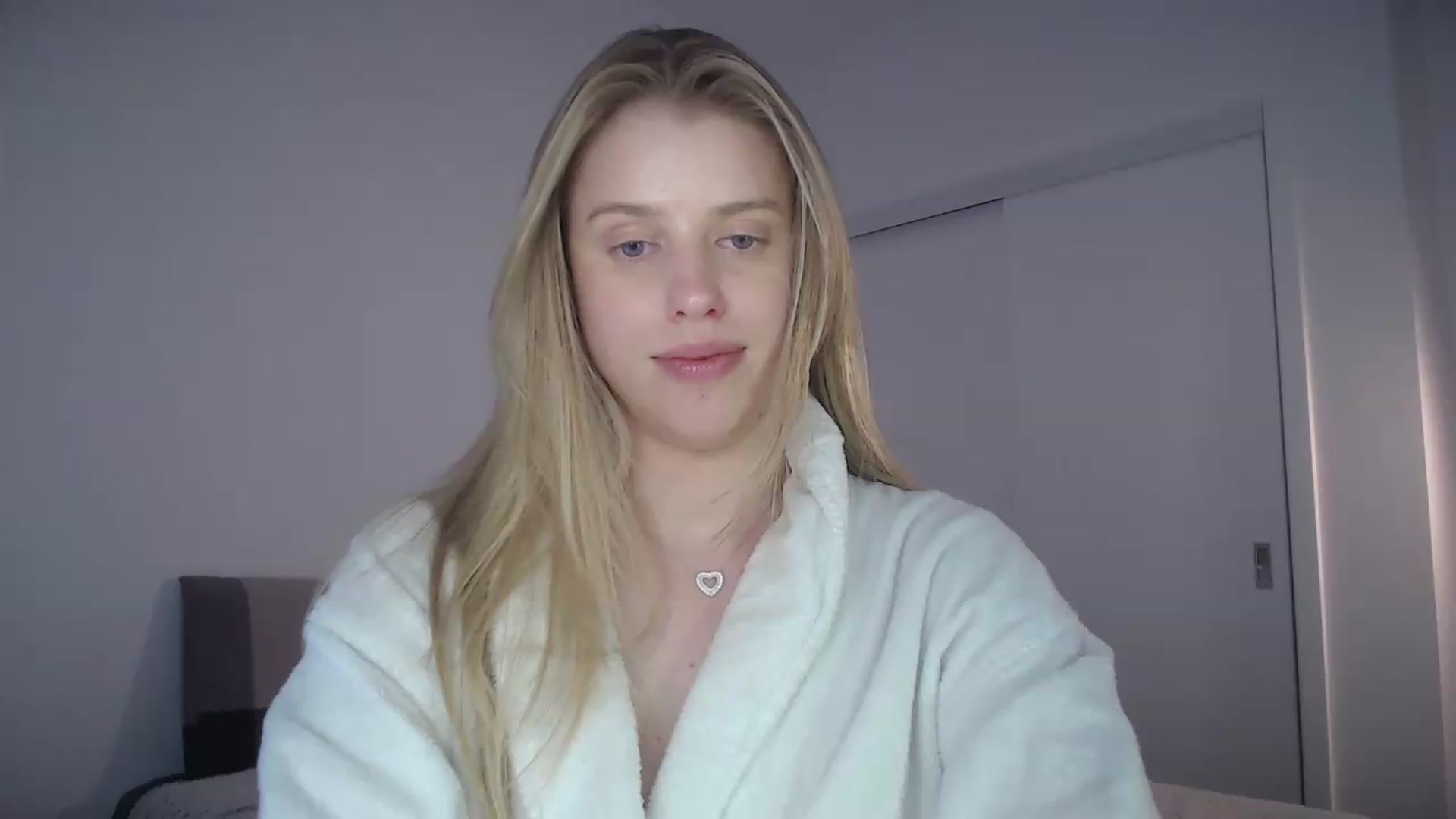 Gallery image thumbnail from LIONESS_1's myfreecams stream on, 07/26/2026, 22:27 image 1 of 20