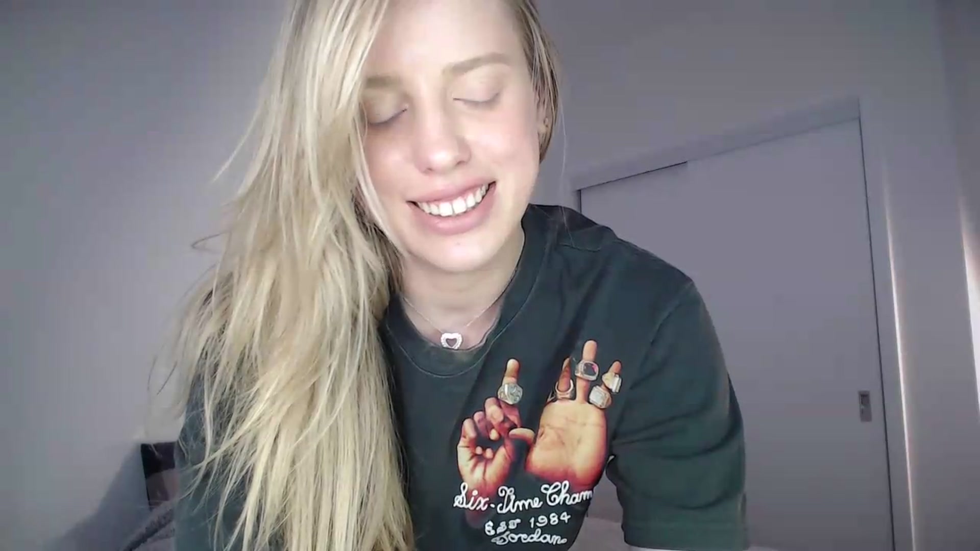 Gallery image thumbnail from LIONESS_1's myfreecams stream on, 07/27/2026, 19:02 image 12 of 20